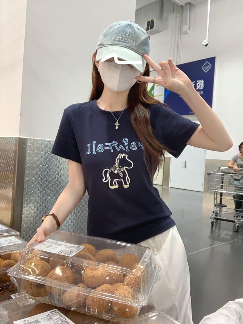 실사 특별 가격 1 1 리브 210 그램 반팔 티셔츠 여성 의류 여름 새로운 긍정적 인 어깨 만화 자수 라운드 넥 맨위 상세 이미지 13