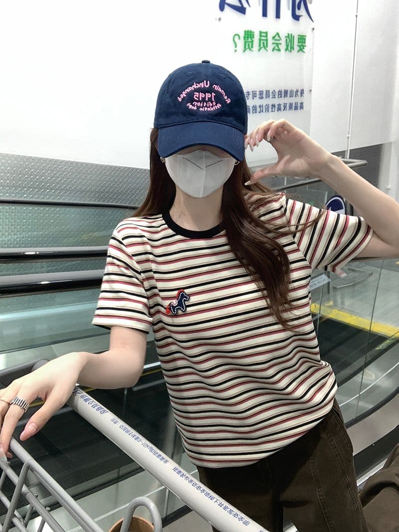 실사 특별 가격 250그램 리브 스트라이프 반팔 티셔츠 여성 의류 여름 새로운 한 부서 만화 가시 자수 라운드 넥 맨위 상세 이미지 8