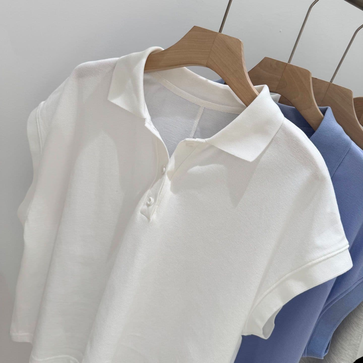 실사 POLO 칼라 반팔 티셔츠 여성 여름 루즈핏 한국 스타일 작은 키 쇼트 스타일 긍정적 인 어깨 폴로 칼라 삽입 어깨 소매 맨위 상세 이미지 18
