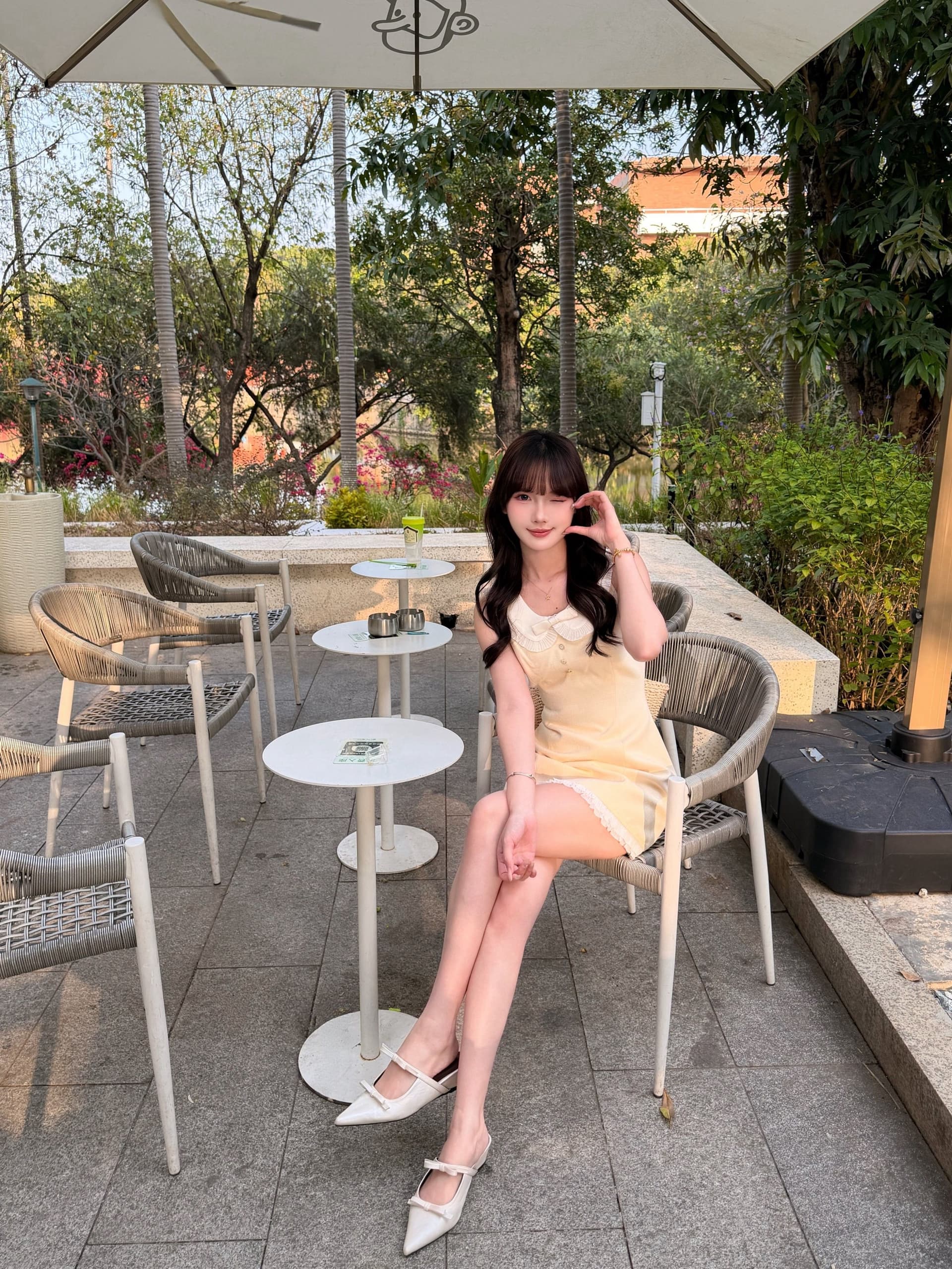 프랑스식 품격 작은 샤넬 스타일 베이비 칼라 민소매 여성 드레스 여름 허리 수축 슬림해 보이는 부유 한 가족 천 골드 황색 미니 스커트 상세 이미지 1