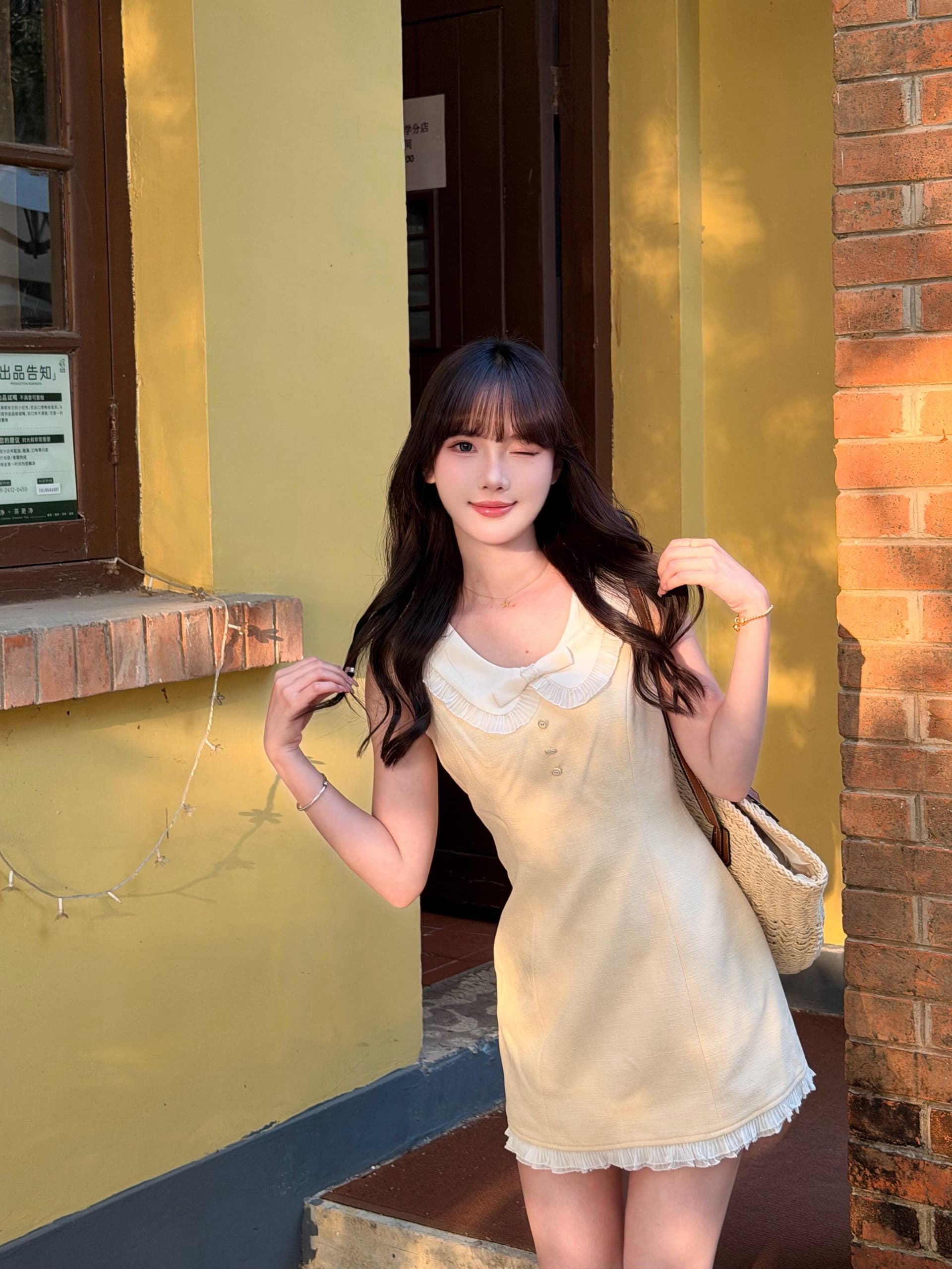 프랑스식 품격 작은 샤넬 스타일 베이비 칼라 민소매 여성 드레스 여름 허리 수축 슬림해 보이는 부유 한 가족 천 골드 황색 미니 스커트 상세 이미지 3
