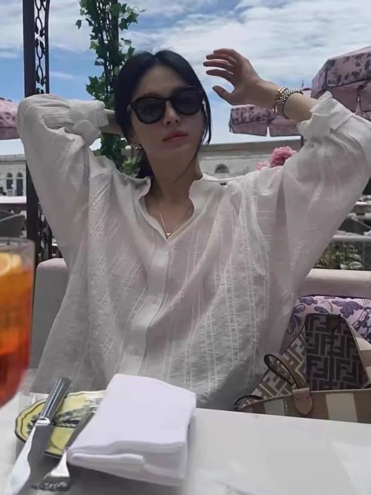 한 부서 고급 센스 화이트 자카드 긴팔 여성 셔츠 봄 여름 오래된 돈 바람 루즈핏 느긋한 자외선 차단 셔츠 ins 상세 이미지 3