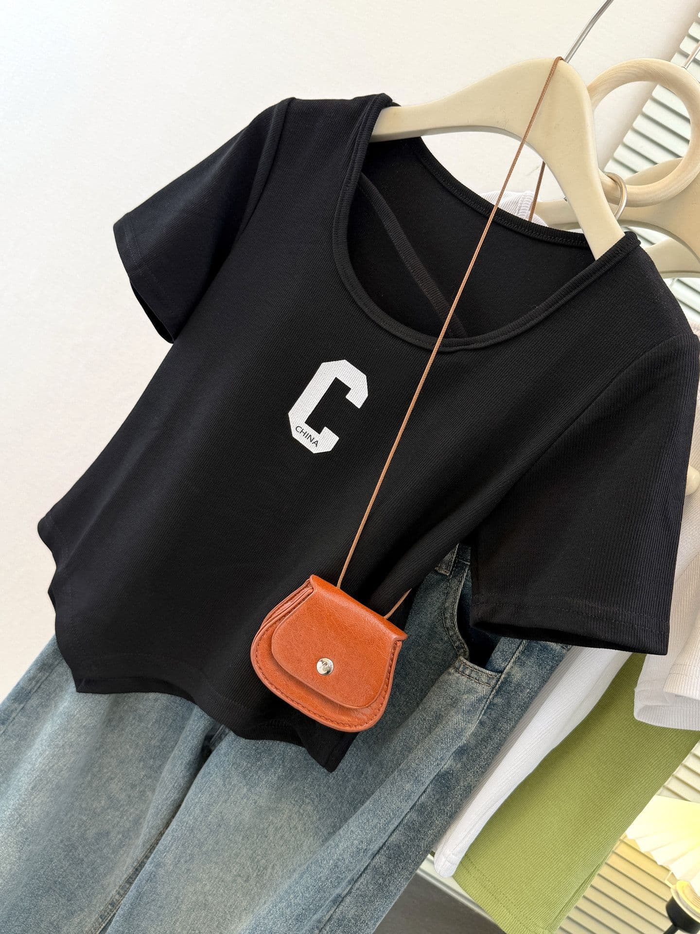 실사 chic 달콤한 매운맛 알파벳 프린트 반팔 티셔츠 여성 여름 몸매 가꾸기 한국 스타일 기본 셔츠 짧은 반쪽 소매 맨위 상세 이미지 14