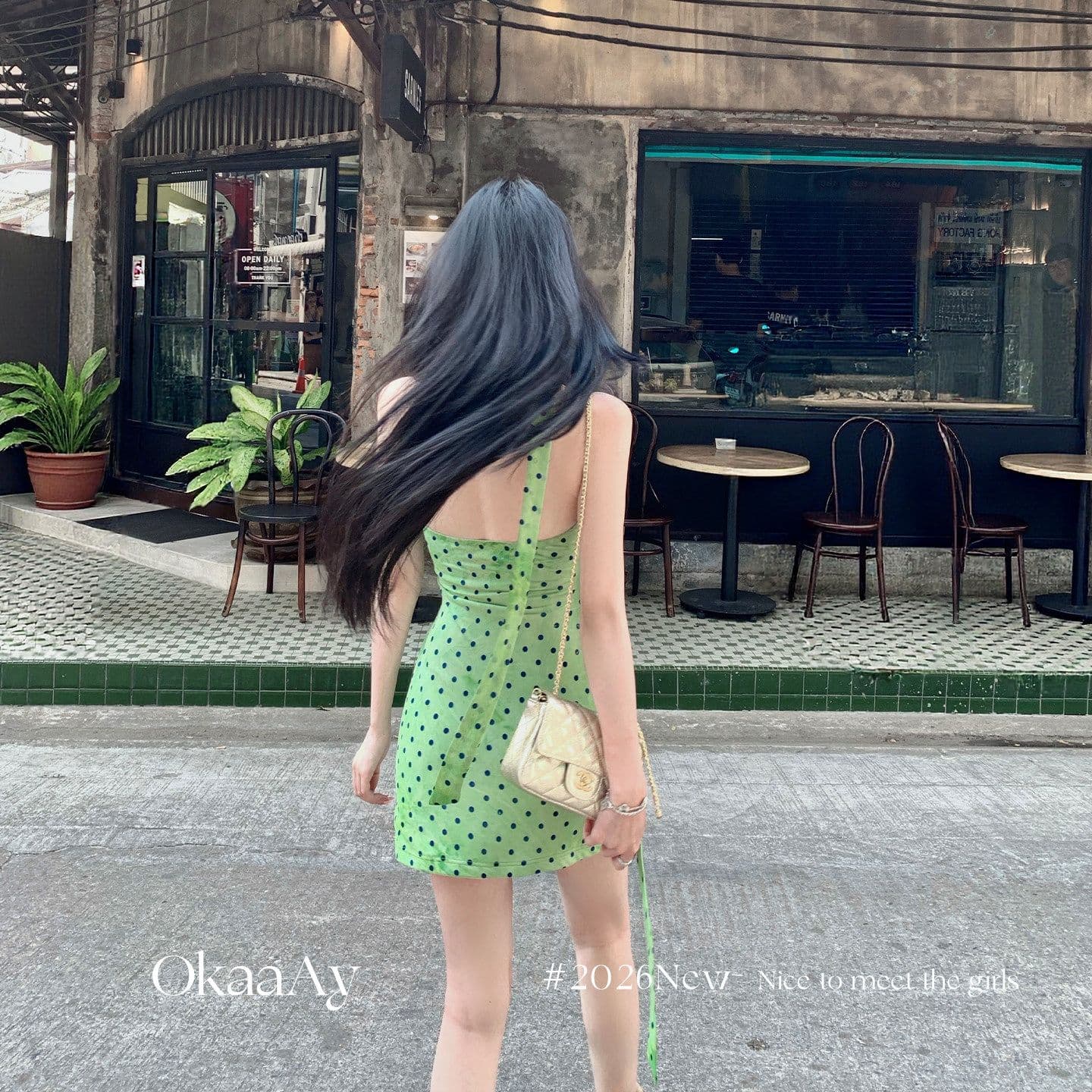 폴리 에스터 인터넷 원단 네리 에덴 여행 프랑스식 레트로 휴가 바람 도트 무늬 행침 목 V넥 꼬집기 허리 드레스 이미지 5