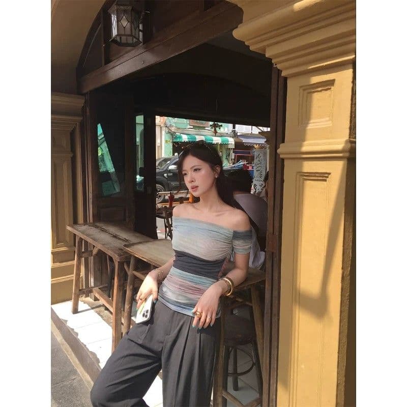 출퇴근 바람 예술 헤일로 염색 망사 작은 대중 디자인 센스 패치워크 오프숄더 티셔츠 여성 여름 새로운 패션 맨위 이미지 2