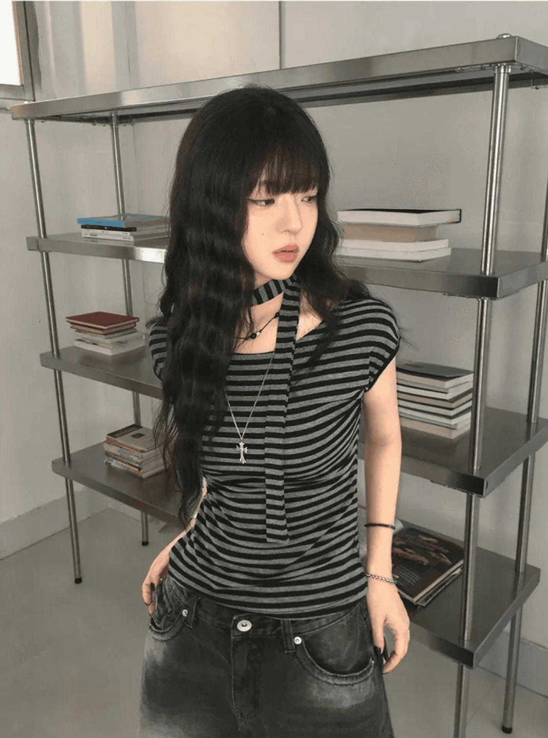 원본 원단 컬러 짜임 기사 오프숄더 리본 디자인 스트라이프 반팔 티셔츠 여성 핫걸 슬림해 보이는 허리 수축 다용도 맨위 상세 이미지 4
