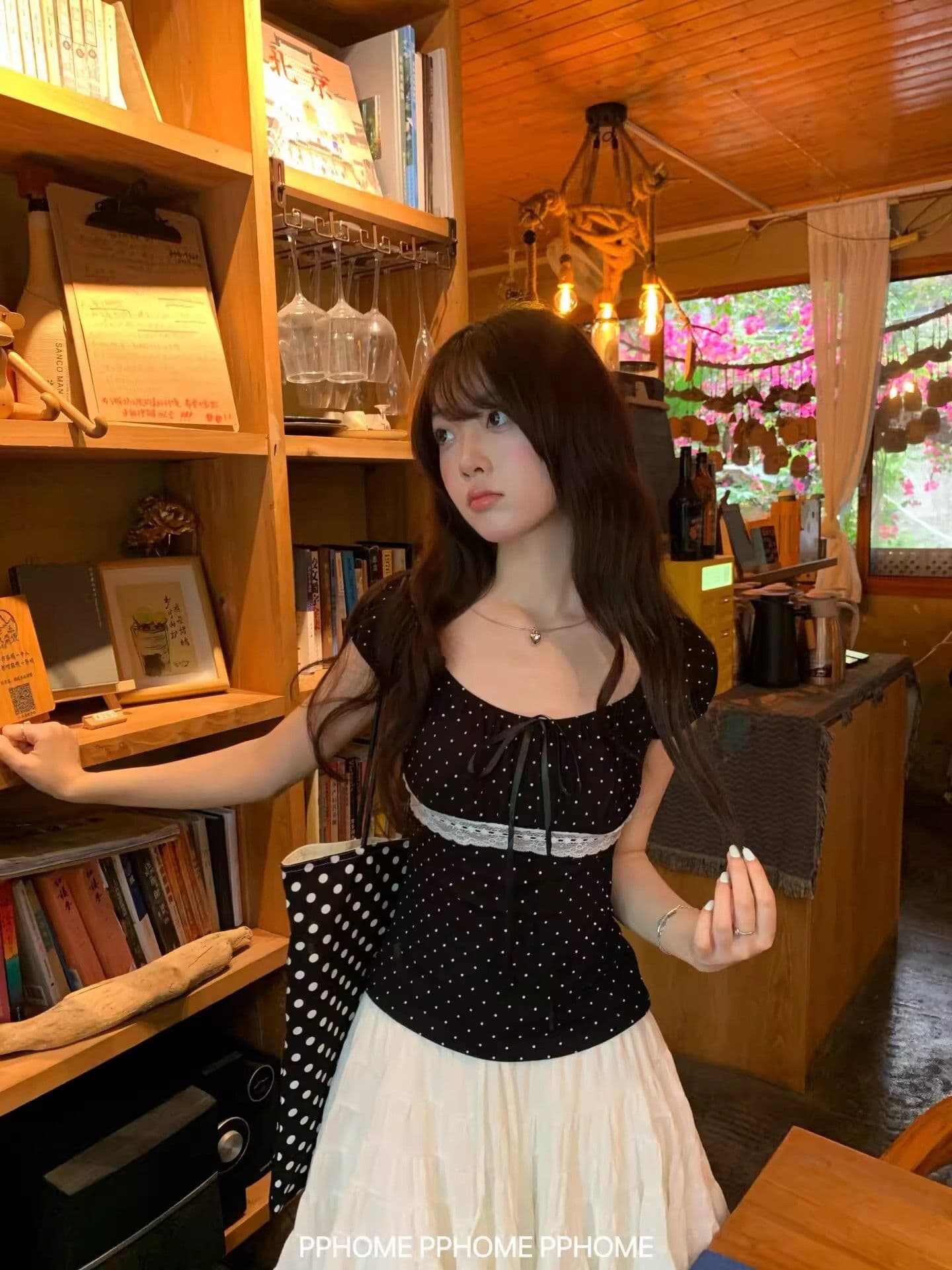 원본 좋은 품질 레이스 사람들 면 여름 새로운 달콤한 매운맛 레이스 조각 도트 무늬 광장 칼라 반팔 상세 이미지 2