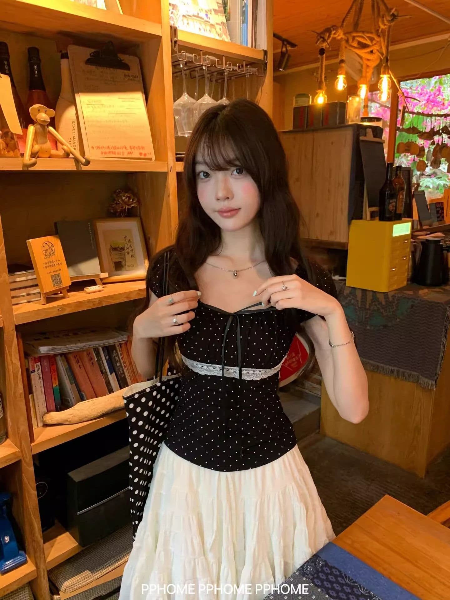 원본 좋은 품질 레이스 사람들 면 여름 새로운 달콤한 매운맛 레이스 조각 도트 무늬 광장 칼라 반팔 상세 이미지 4
