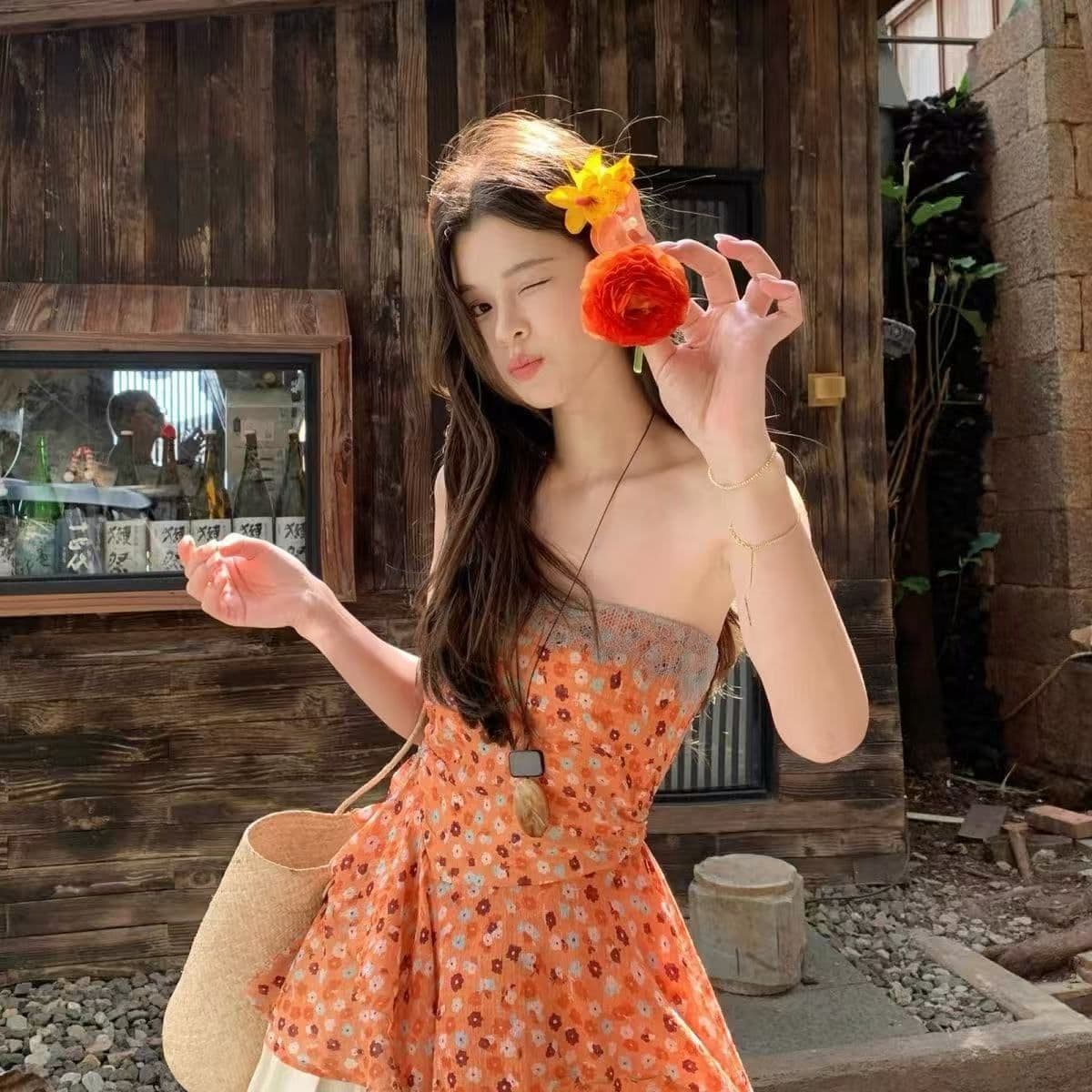 진주 쉬폰 디지털 휴가 바람 꽃무늬 불규칙 튜브탑 튜브탑 여성 의류 여름 새로운 맨위 상세 이미지 4