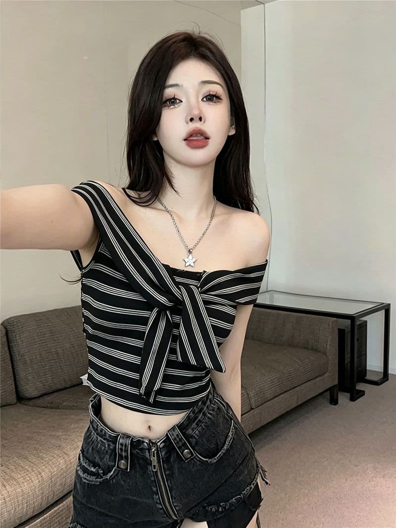 원본 것 순수한 코튼 기사 한국 스타일 기타 착용 비틀림 오프숄더 스트라이프 몸매 가꾸기 반팔 티셔츠 맨위 상세 이미지 2