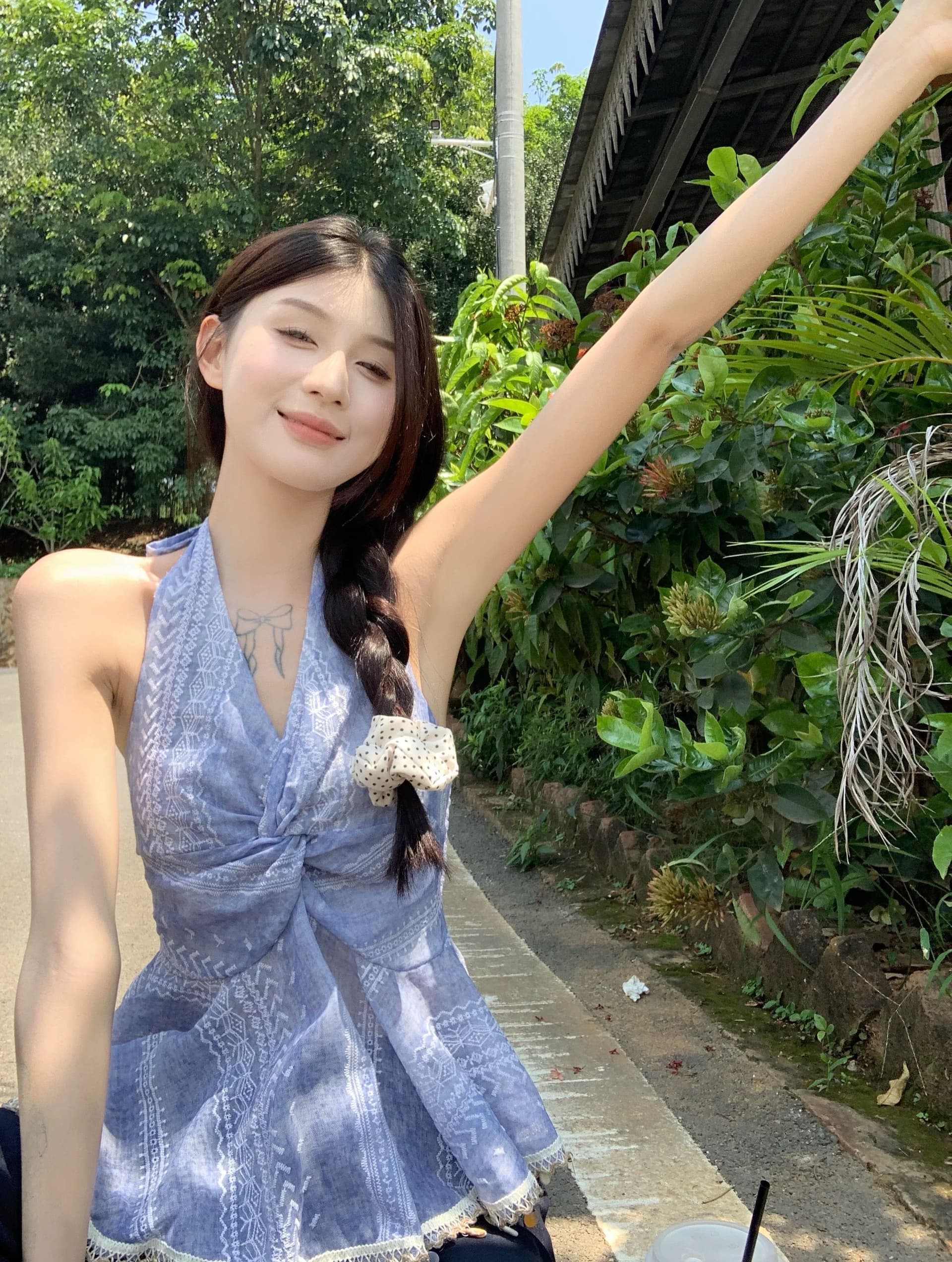 원본 자수 원단 명중 가져 가라. 민족 스타일 무거운 작업 자수 행침 목 V넥 조끼 여성 여름 섹시함 백리스 맨위 상세 이미지 3