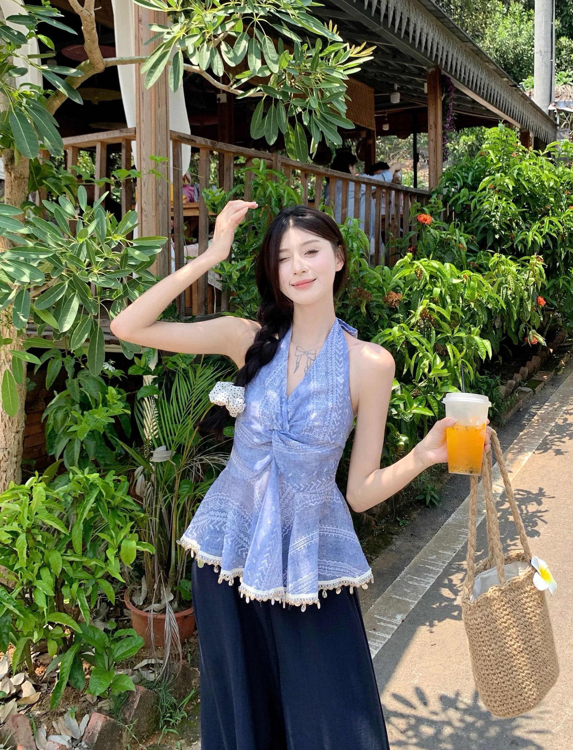 원본 자수 원단 명중 가져 가라. 민족 스타일 무거운 작업 자수 행침 목 V넥 조끼 여성 여름 섹시함 백리스 맨위 상세 이미지 4