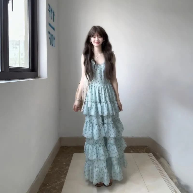 여름 해변가 휴가 바람 파란색 꽃무늬 멜빵 여성 드레스 한국 스타일 달콤함 신선함 품격 허리 수축 케이크 드레스 상세 이미지 7