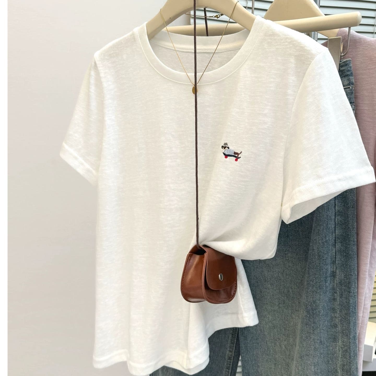 실사 chic 달콤한 매운맛 눈꽃 면 얇은 스타일 반팔 티셔츠 여성 여름 루즈핏 슬림해 보이는 한국 스타일 기본 셔츠 맨위 서비스 이미지 3