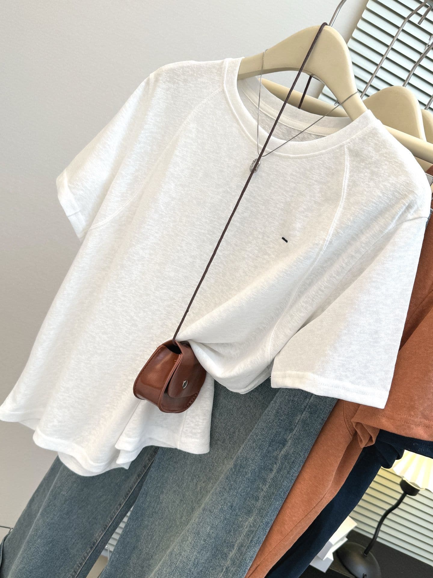 실사 얇은 스타일 눈꽃 면 반팔 티셔츠 여성 여름 한국 스타일 루즈핏 기본 셔츠 디자인 센스 작은 대중 반소매 맨위 상세 이미지 16