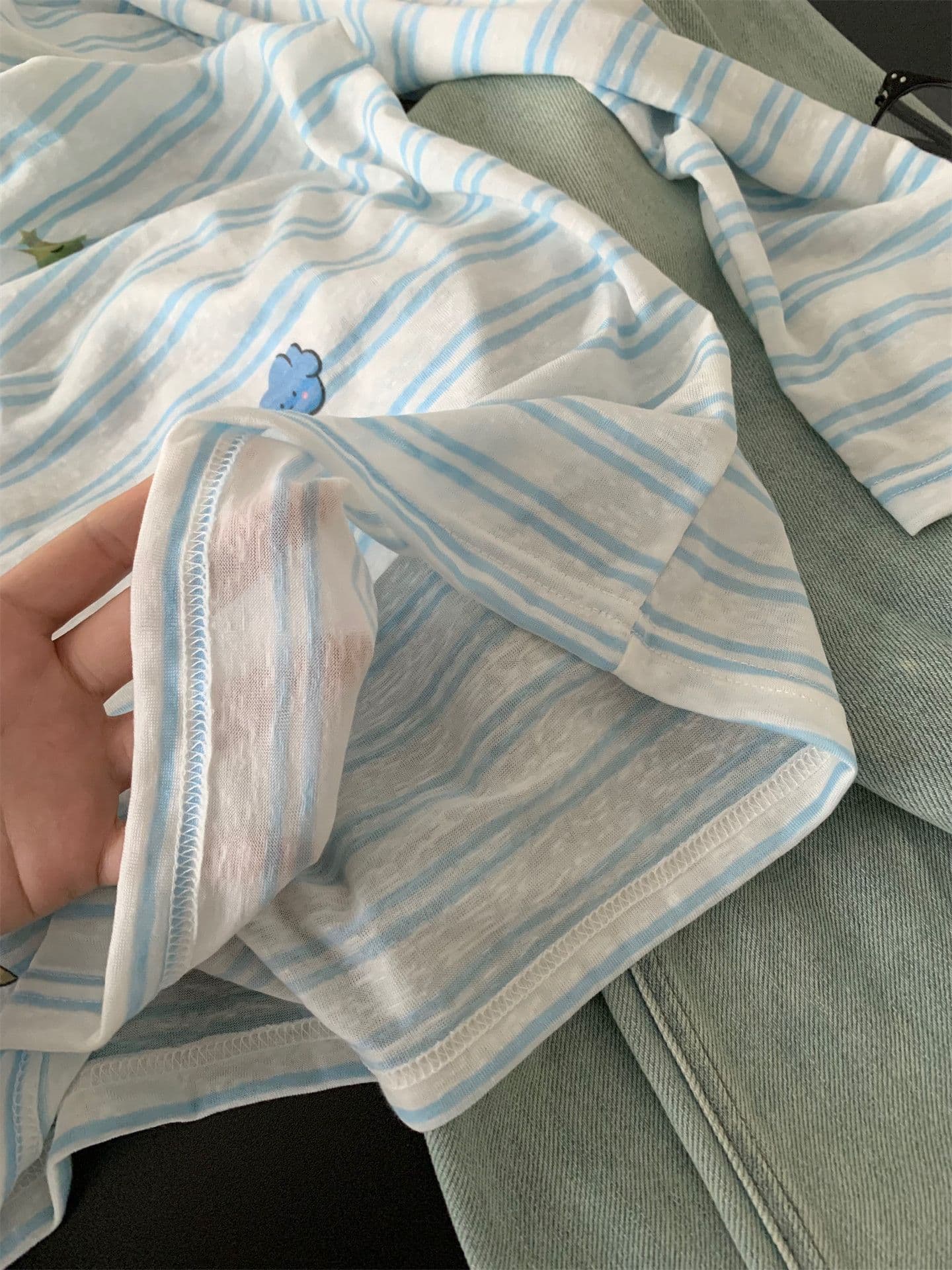 원본 원단 특별 빅 사이즈 300 근 블루 스트라이프 자외선 차단 블라우스 여성 여름 얇은 스타일 긴팔 티셔츠 맨위 상세 이미지 9
