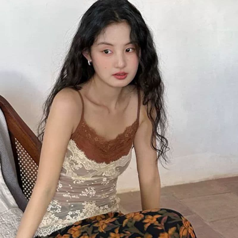 패치워크 배색 페이크 레이어드 디자인 센스 조끼 슬립 여성 몸매 가꾸기 다용도 외출용 레이스 레이스 민소매 맨위 여름 이미지 5