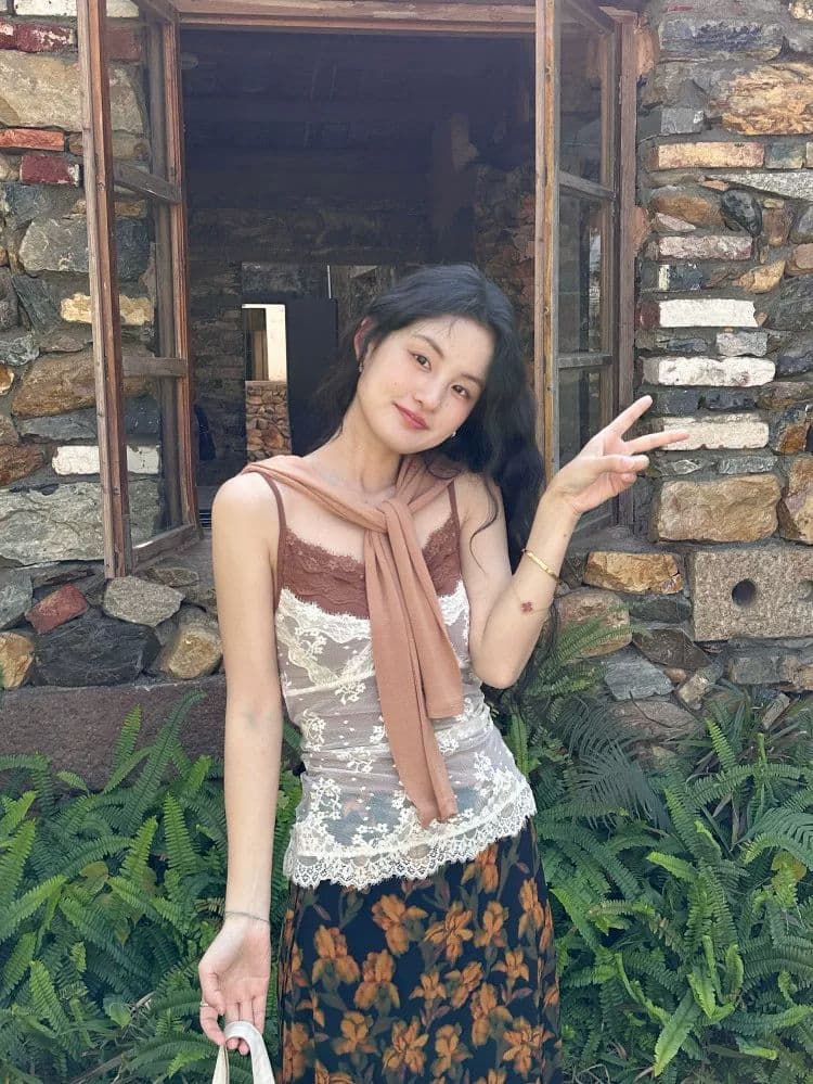 패치워크 배색 페이크 레이어드 디자인 센스 조끼 슬립 여성 몸매 가꾸기 다용도 외출용 레이스 레이스 민소매 맨위 여름 상세 이미지 7