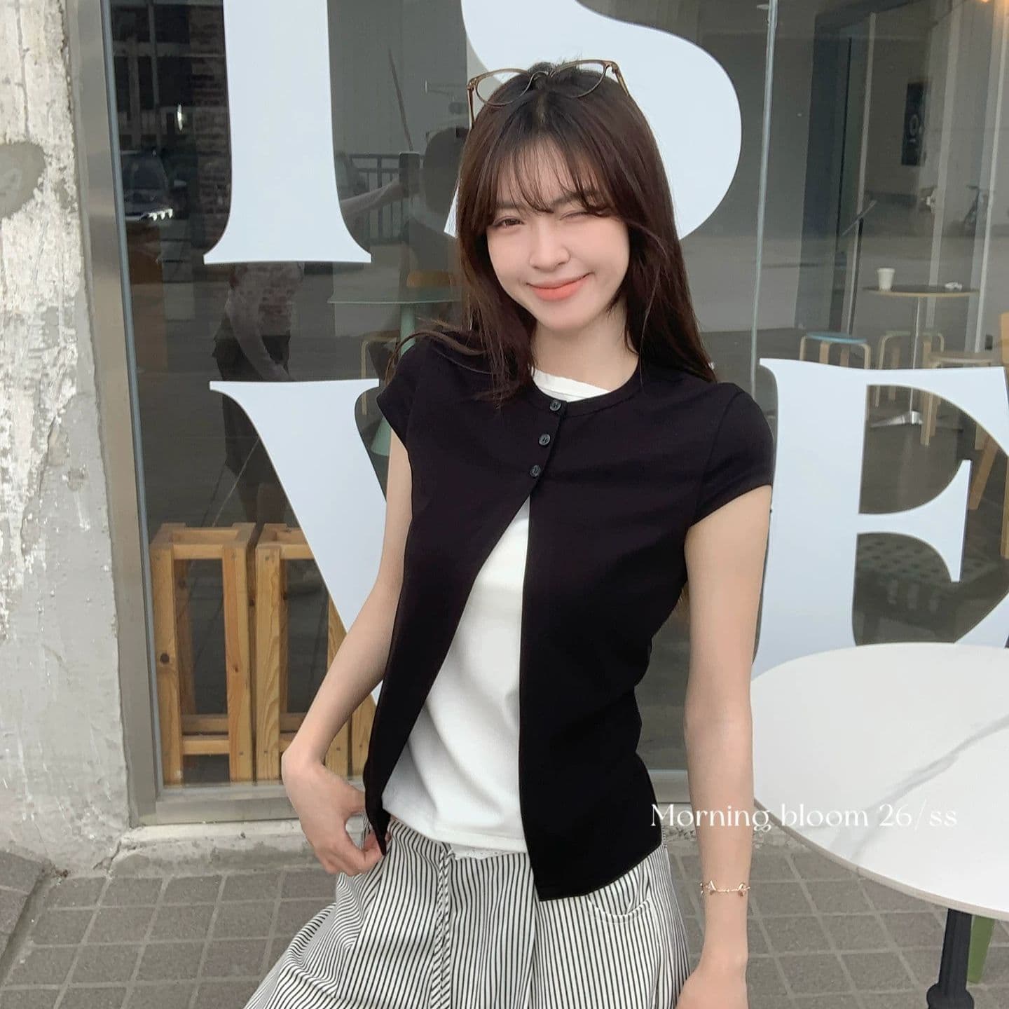 순면 리브 당겨 프레임 페이크 레이어드 티셔츠 여성 의류 여름 디자인 센스 연령 감소 다용도 풀오버 반팔