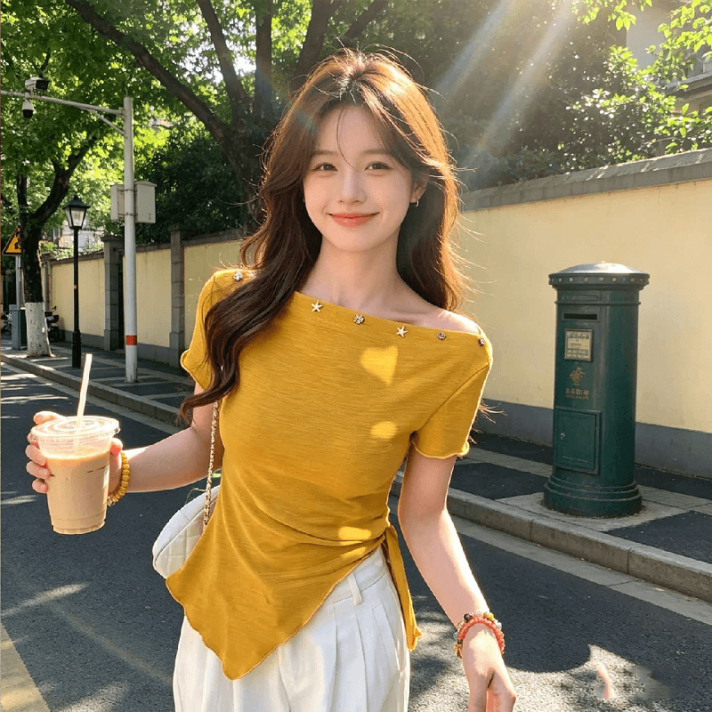 빅 사이즈 지방 mm 비스듬한 칼라 오프숄더 반팔 티셔츠 여성 디자인 센스 작은 대중 스트랩 몸매 가꾸기 슬림해 보이는 비대칭 맨위 여름 이미지 2