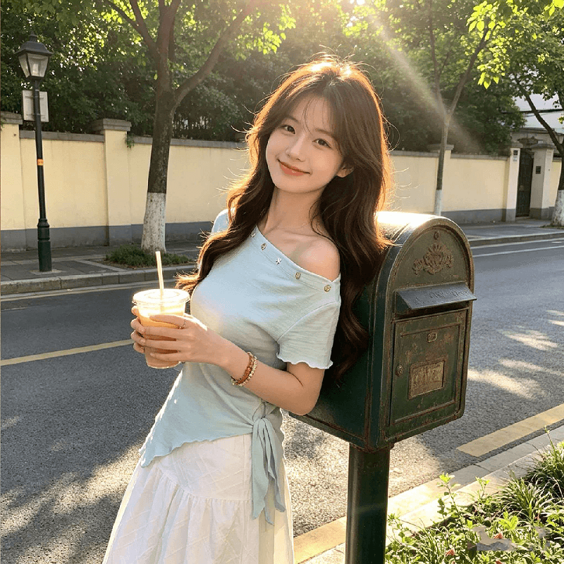 빅 사이즈 지방 mm 비스듬한 칼라 오프숄더 반팔 티셔츠 여성 디자인 센스 작은 대중 스트랩 몸매 가꾸기 슬림해 보이는 비대칭 맨위 여름 상세 이미지 3