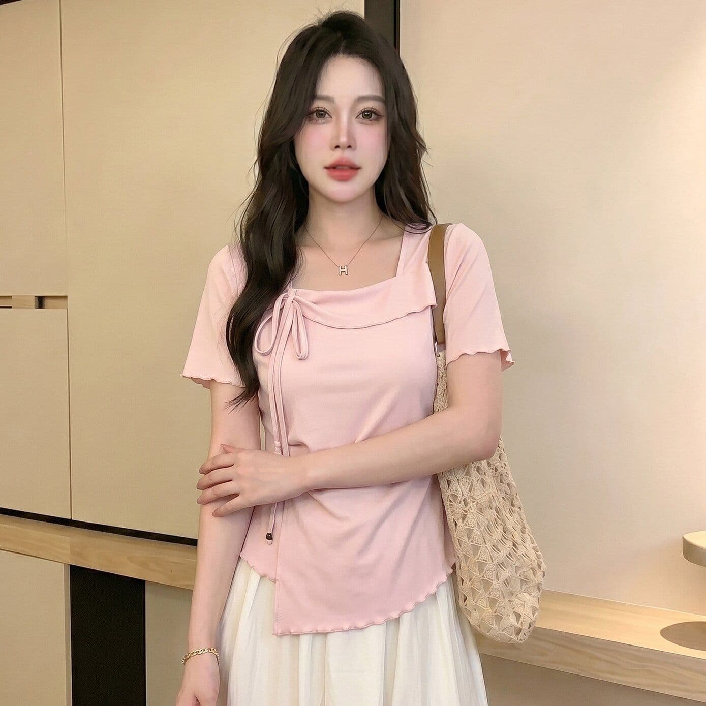 광장 칼라 불규칙 긍정적 인 어깨 반팔 티셔츠 여성 여름 빅 사이즈 지방 mm 표지 고기 슬림해 보이는 작은 대중 Chic 꼬집기 허리 위로 의류 상세 이미지 6