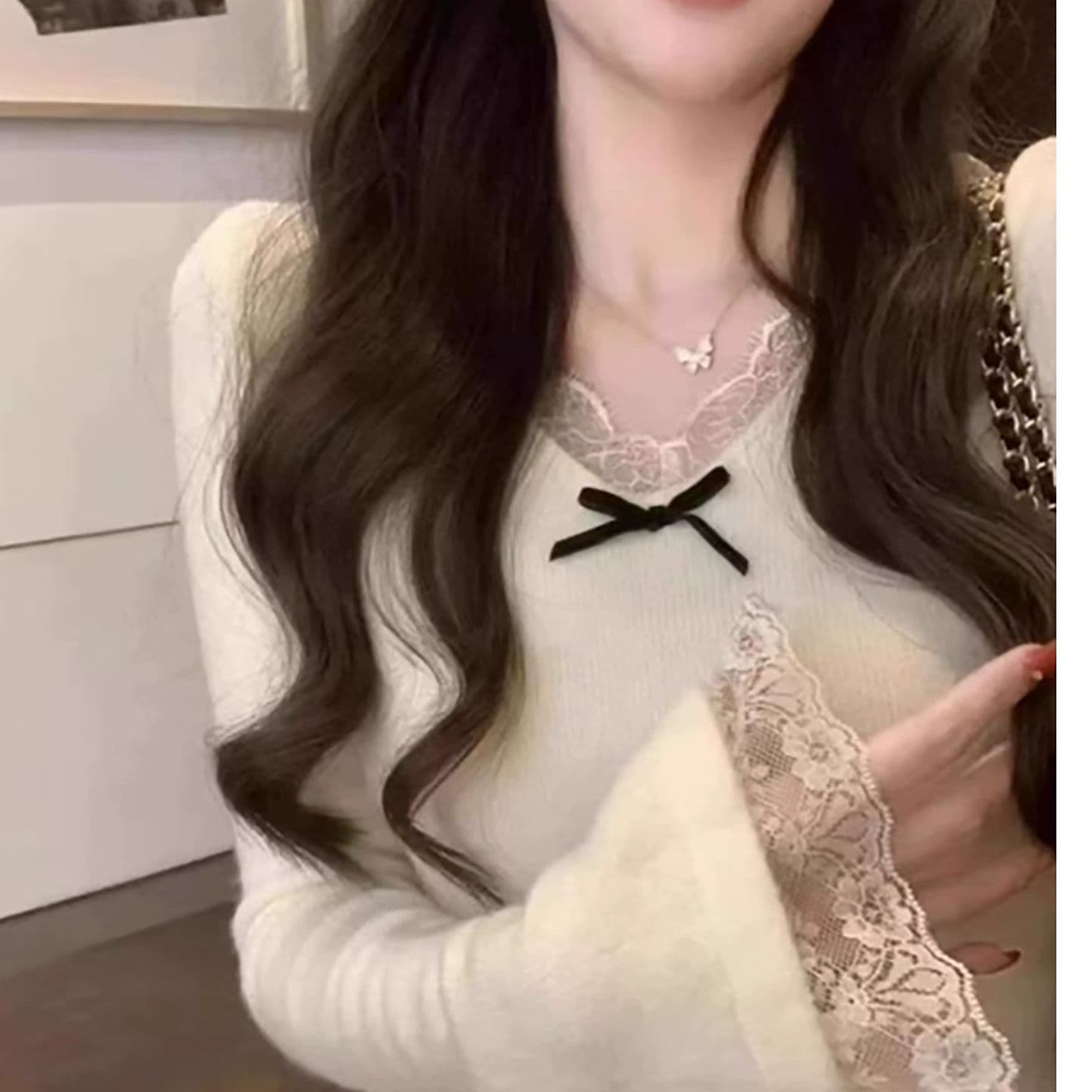 순수한 욕망 바람 나비 매듭 레이스 조각 긴팔 티셔츠 여성 가을 겨울 몸매 가꾸기 인사이드 가져 가라. 기본 셔츠 연삭 털 맨위