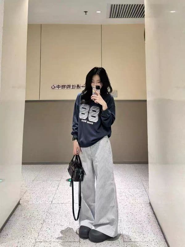 210 그램 21 이후 패키지 칼라 프린트 가을 뭉치 구두 긴팔 티셔츠 여성 루즈핏 순면 라운드 넥 맨위 상세 이미지 6
