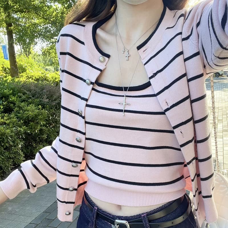 가을 한국 스타일 디자인 센스 행침 목 캐미솔 두 조각 여성 세트 스택 착용 니트 오픈 가디건 달콤한 핫걸 쇼트 스타일 맨위