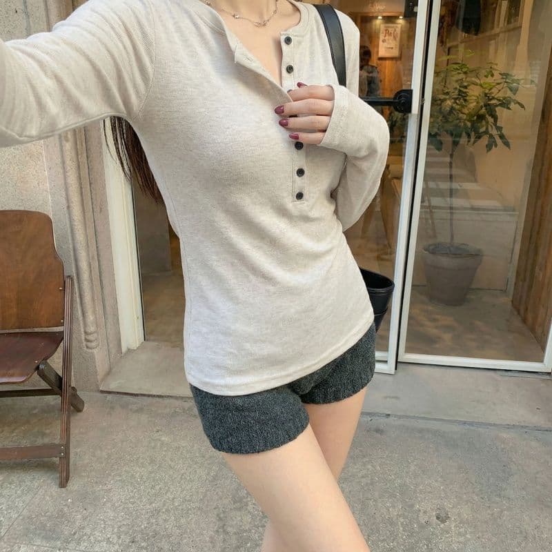 실사 280 그램 양 플러시 원본 헨리 칼라 털이 있는 긴팔 티셔츠 기본 셔츠 여성 인사이드 잡아라. 의류 상세 이미지 8