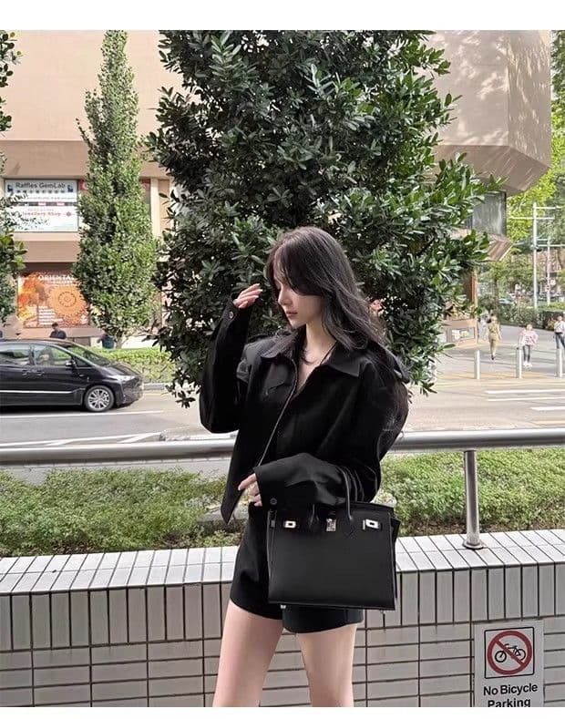 검정색 스탠드 칼라 넓은 어깨 여성 코트 가을 새로운 개성 단색 레트로 쇼트 스타일 캐주얼 다용도 재킷 맨위 트렌디 상세 이미지 9