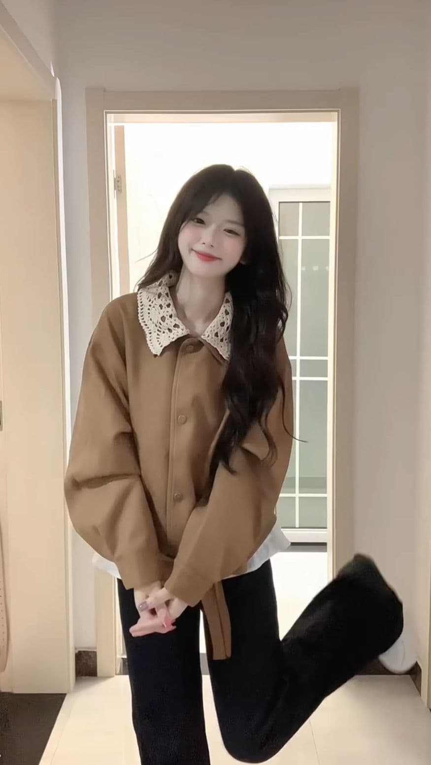 레트로 아름다움 라드. 브라운 재킷 여성 코트 가을 겨울철 2026 새로운 이른 가을 한 부서 분위기 센스 착용 잡아라. 의류 상세 이미지 4