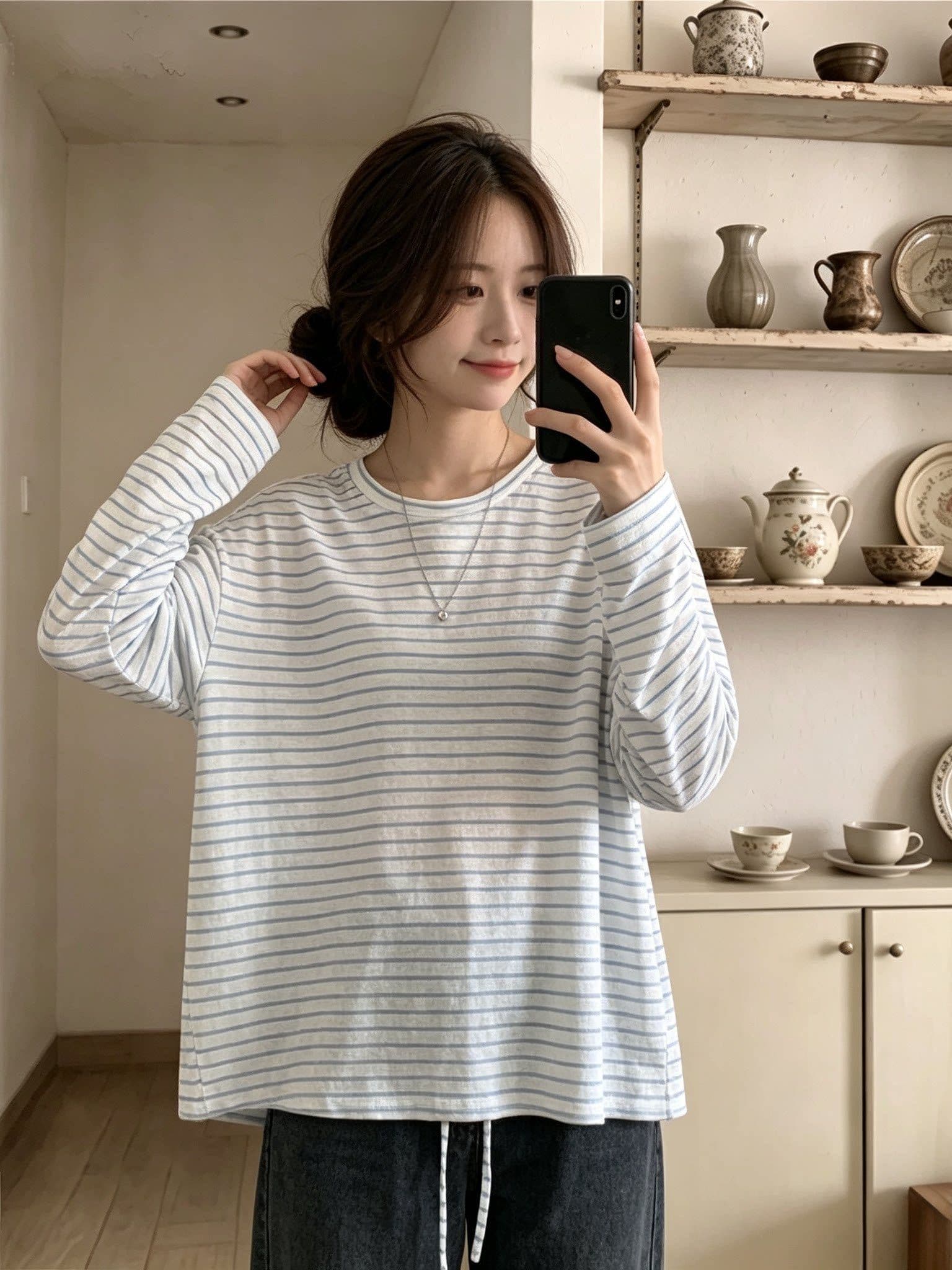 150그램 70 라이 경기 서울 30 폴리 에스터 스트라이프 홀로우 아웃 레이스업 긴팔 티셔츠 여성 루즈핏 얇은 스타일 자외선 차단 블라우스 맨위 상세 이미지 6