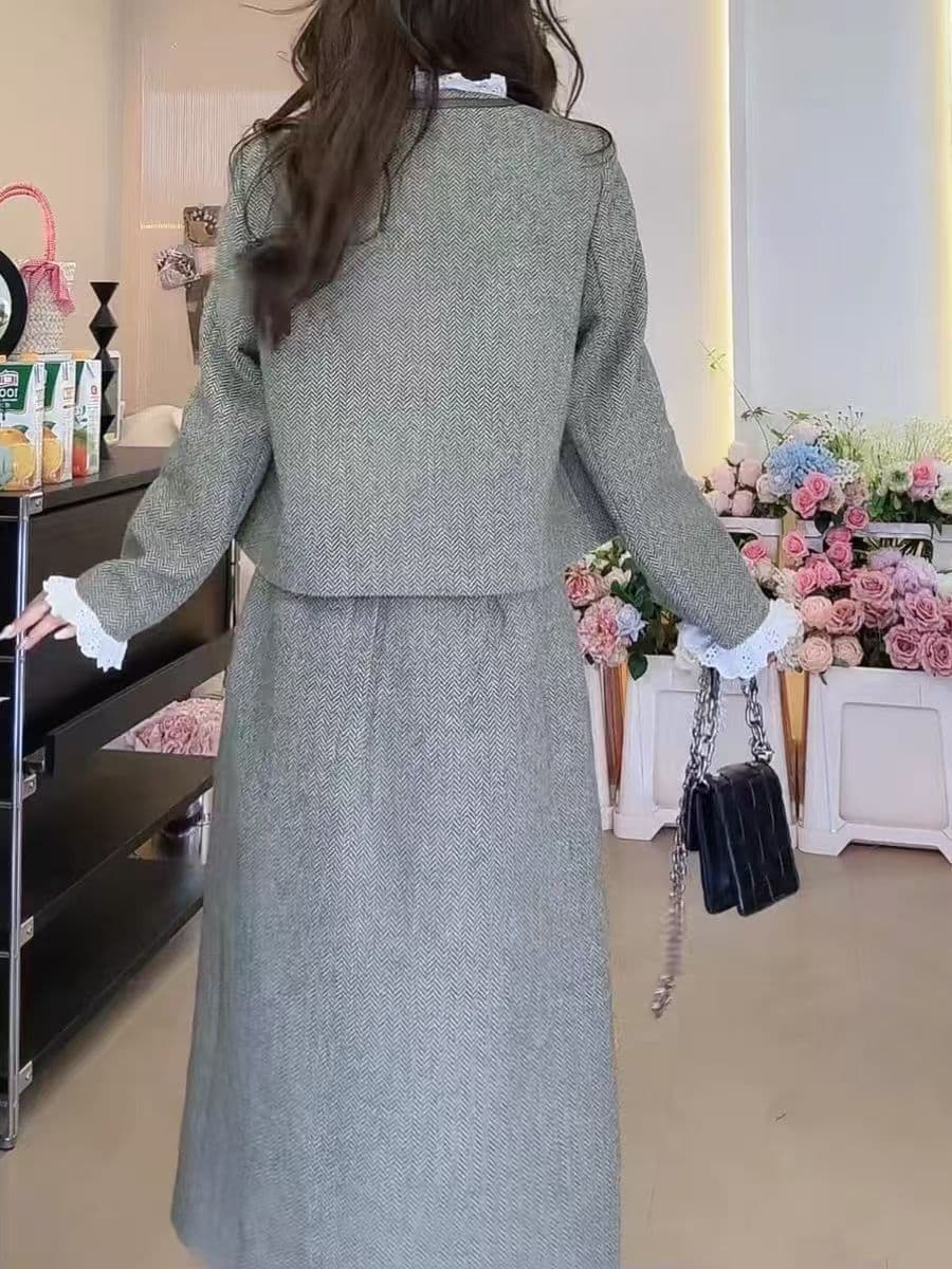 새로운 고유 한 디자인 빛 럭셔리 미니멀리즘 패션 여성 프랑스식 레트로 맨위 반신 스커트 투피스 세트 상세 이미지 7