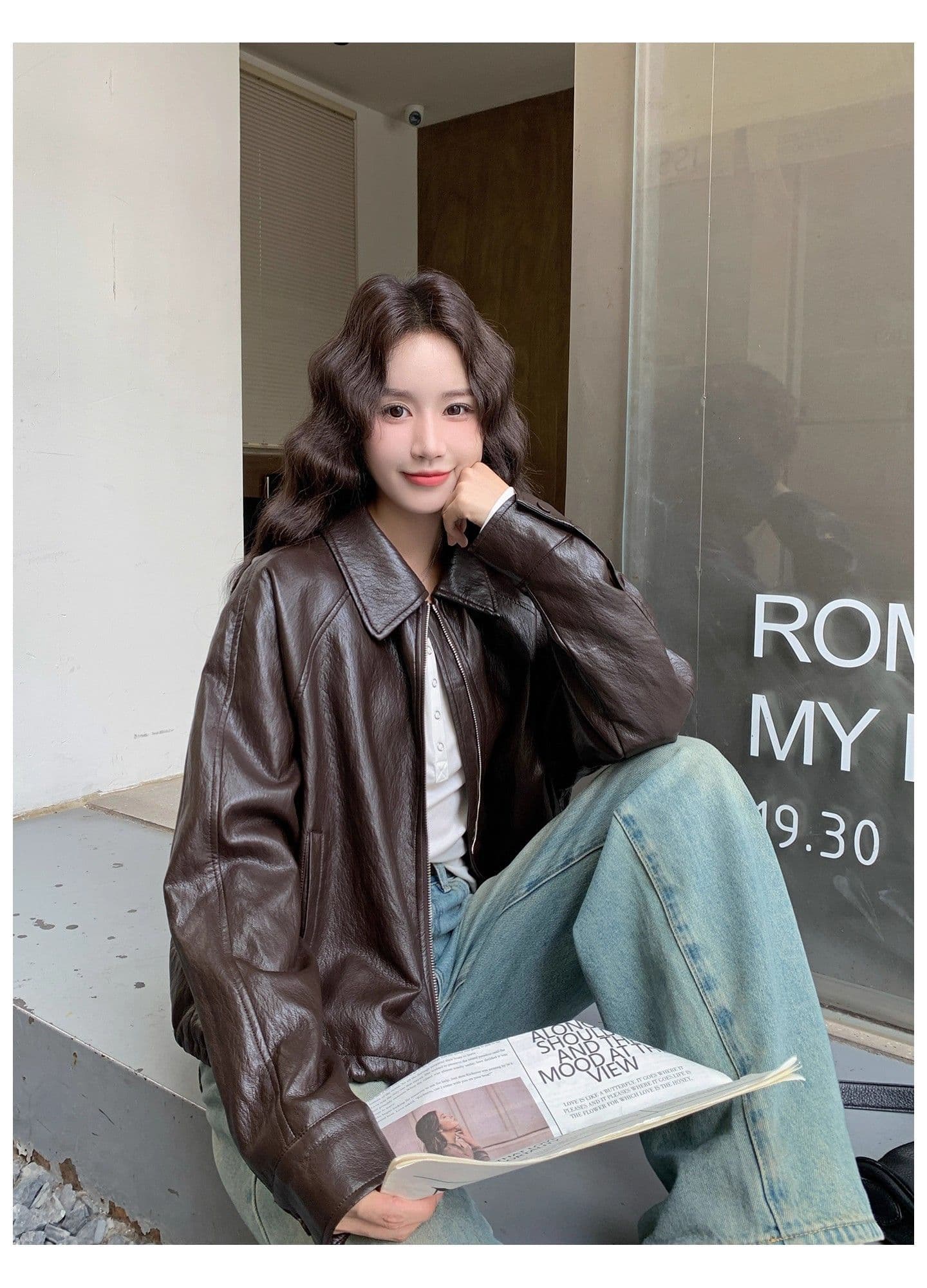 2026 가을 새로운 한 부서 품격 폴로 칼라 PU 가죽 외투 여성 짧은 펌프 로프 슬림해 보이는 오토바이 재킷 맨위 상세 이미지 12