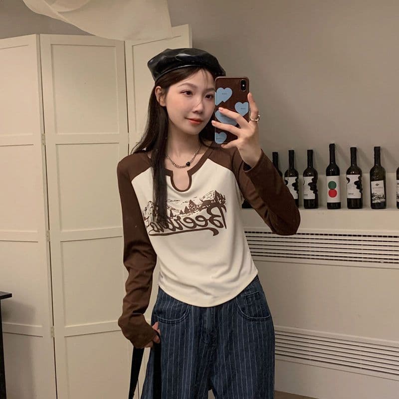 4 색 아메리칸 레트로 V넥 긍정적 인 어깨 배색 긴팔 티셔츠 여성 가을 겨울철 몸매 가꾸기 불규칙 기본 셔츠 상세 이미지 29