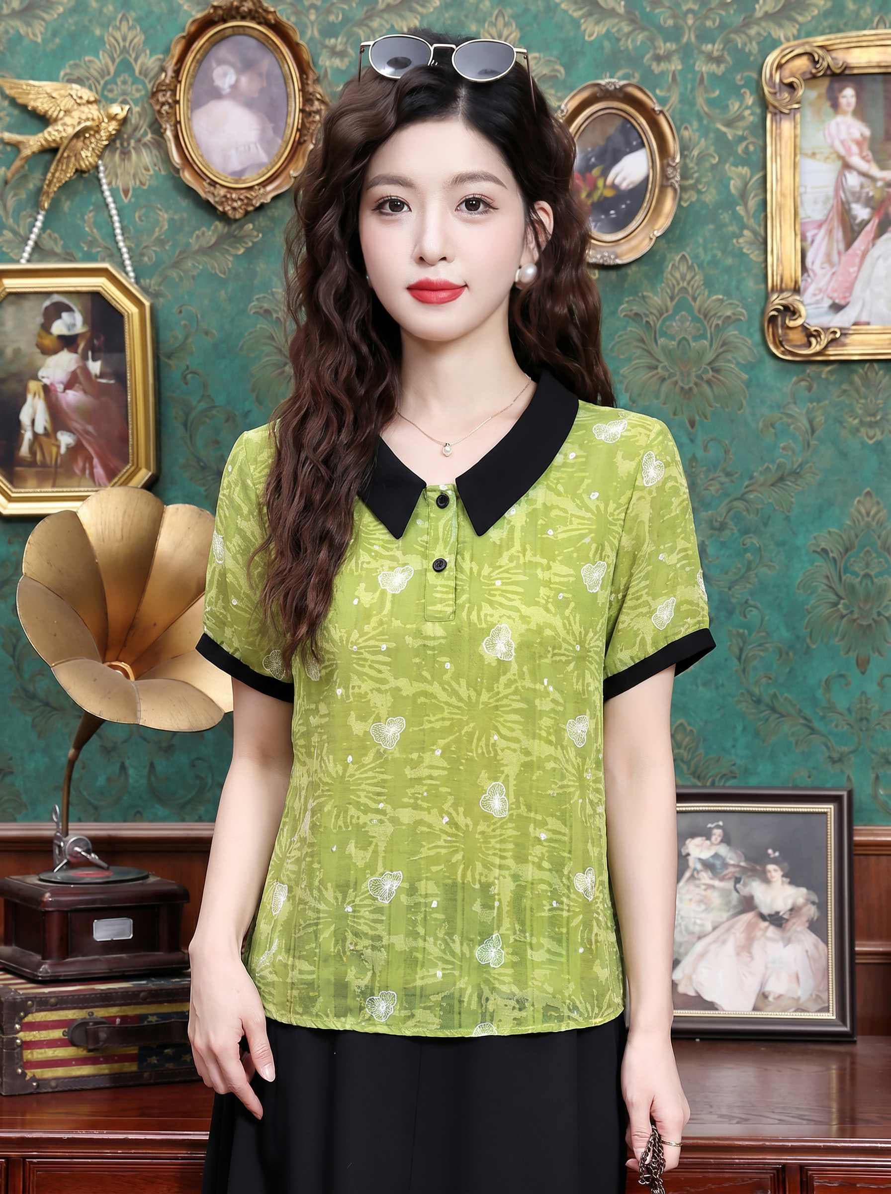2026 엄마 여름 드레스 쉬폰 반팔 티셔츠 새로운 외국 가스 연령 감소 배색 베이비 칼라 중년 여성 루즈핏 표지 이미지 2