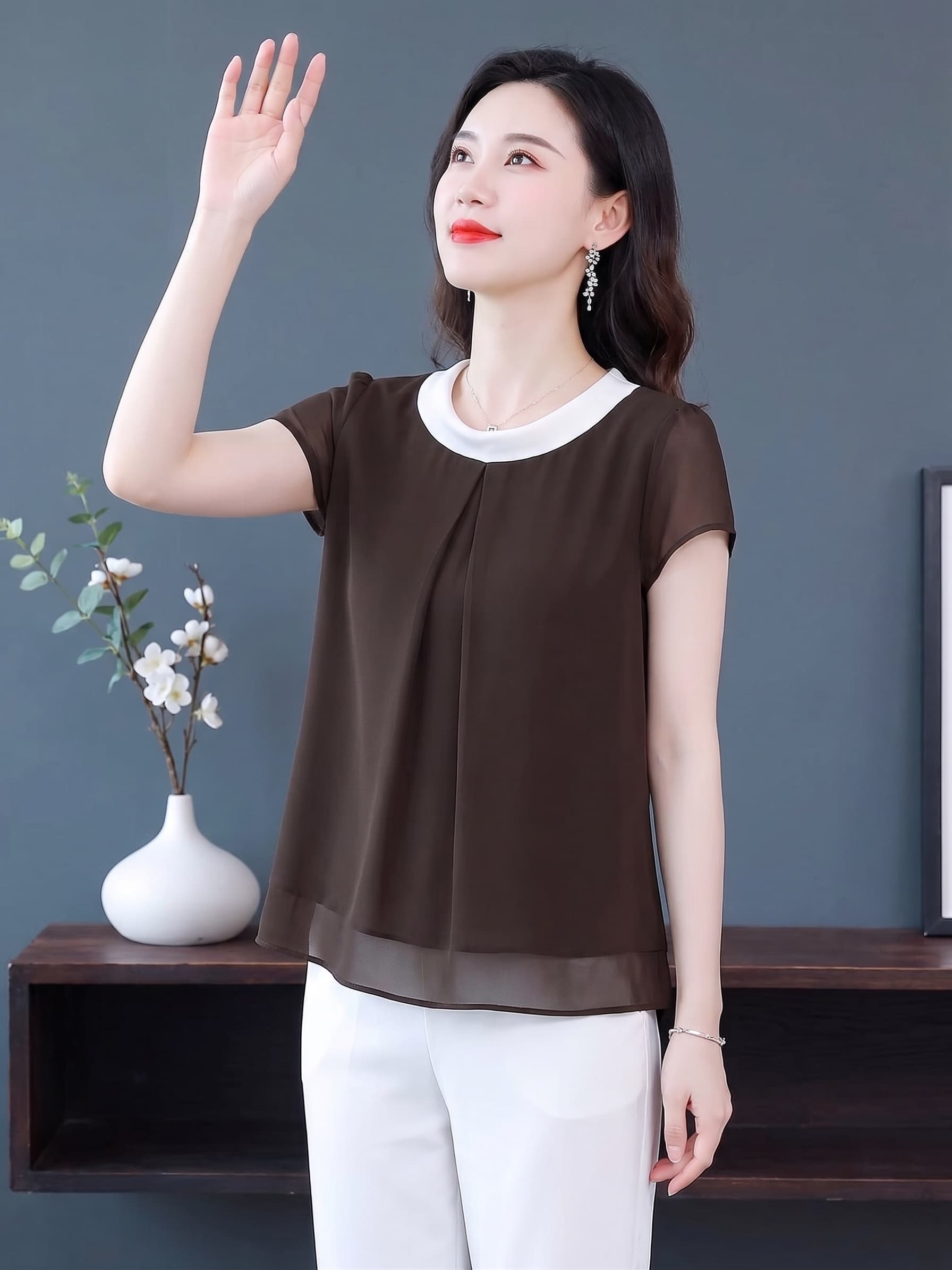 2026 배색 라운드 넥 쉬폰 톱 여성 여름 얇은 스타일 반팔 중년 엄마 루즈핏 표지 배 슬림해 보이는 상세 이미지 8