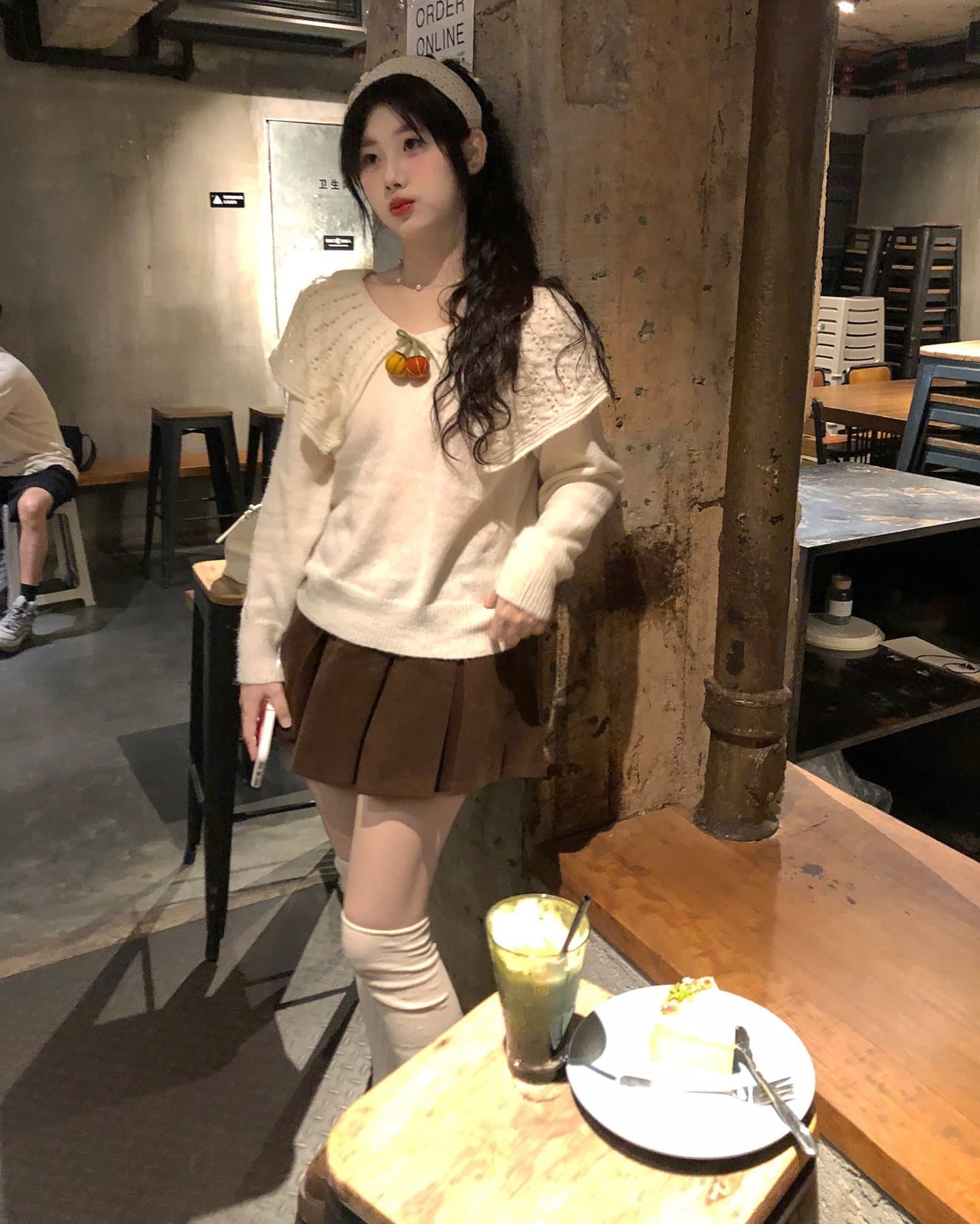 한 부서 주황색 빅 칼라 부드러운 찹쌀 풀오버 스웨터 여자 가을 겨울 외출용 두꺼운 우유 fufu 루즈핏 니트 스웨터 맨위 상세 이미지 33