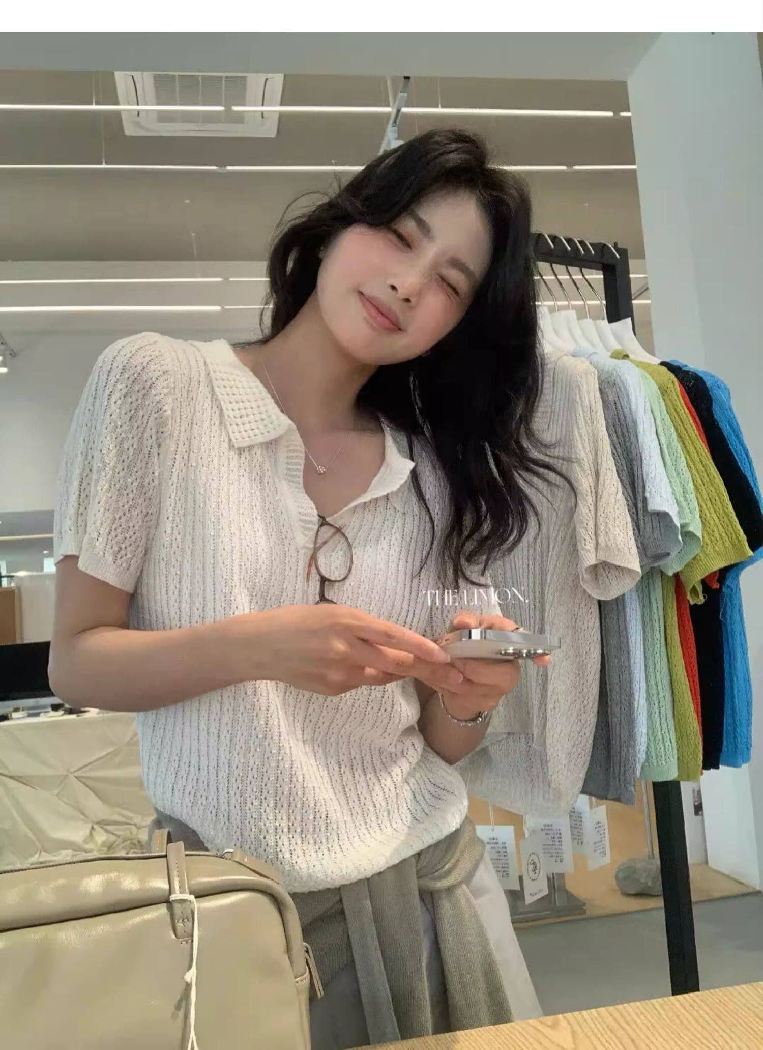 도파민 파란색 POLO 칼라 긍정적 인 어깨 반팔 니트 티셔츠 여성 여름 느슨함 센스 루즈핏 폴로 칼라 홀로우 아웃 맨위 상세 이미지 11