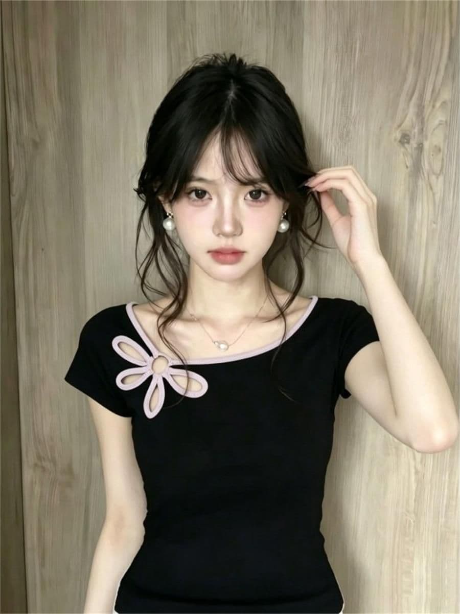 홀로우 아웃 꽃 반팔 티셔츠 여성 2026 여름 몸매 가꾸기 슬림해 보이는 다용도 맨위 상세 이미지 5