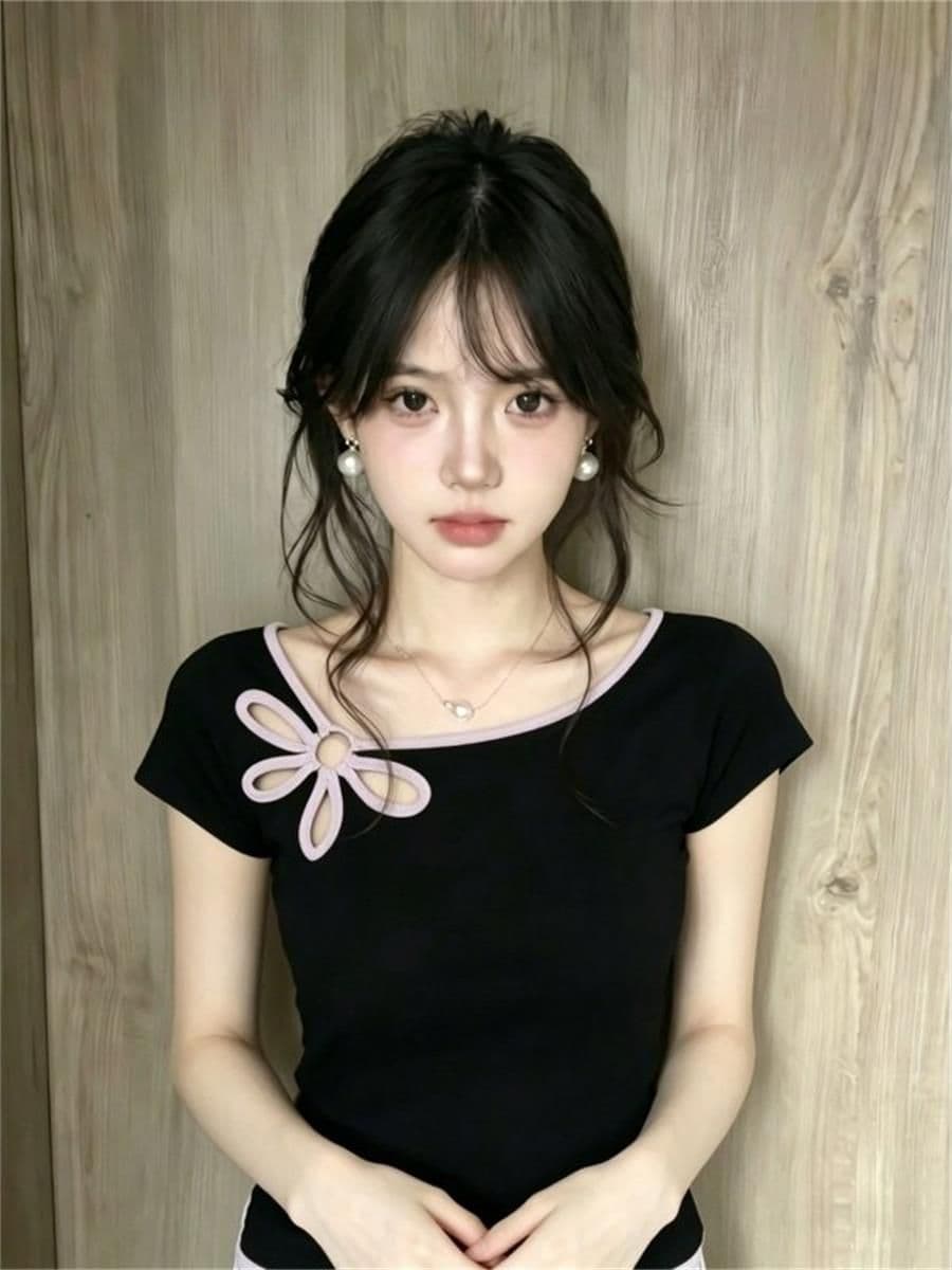 홀로우 아웃 꽃 반팔 티셔츠 여성 2026 여름 몸매 가꾸기 슬림해 보이는 다용도 맨위 상세 이미지 6
