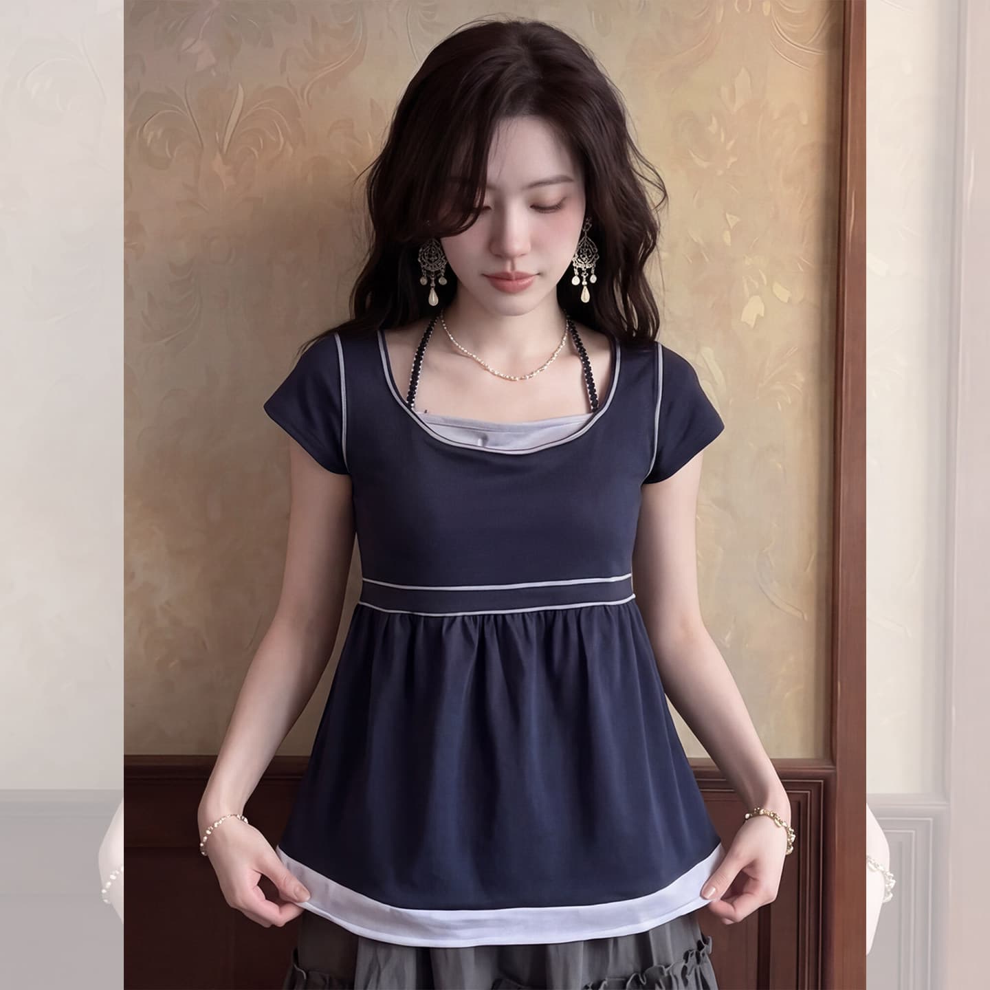 프랑스식 아름다운 보라색 패치워크 페이크 레이어드 반팔 티셔츠 여자 여름 디자인 센스 작은 대중 주름 허리 수축 맨위