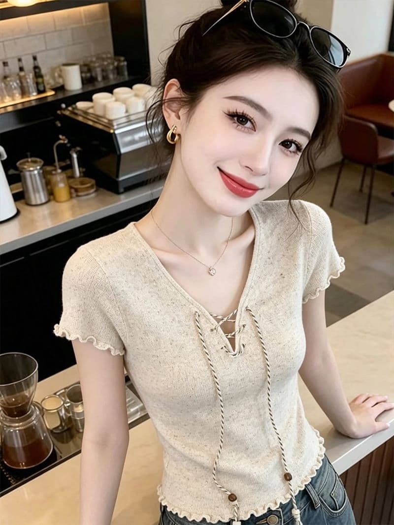 프랑스식 프릴 십자가 V넥 레이스업 반팔 니트 스웨터 여름 몸매 가꾸기 슬림해 보이는 패션 연령 감소 다용도 맨위 상세 이미지 4