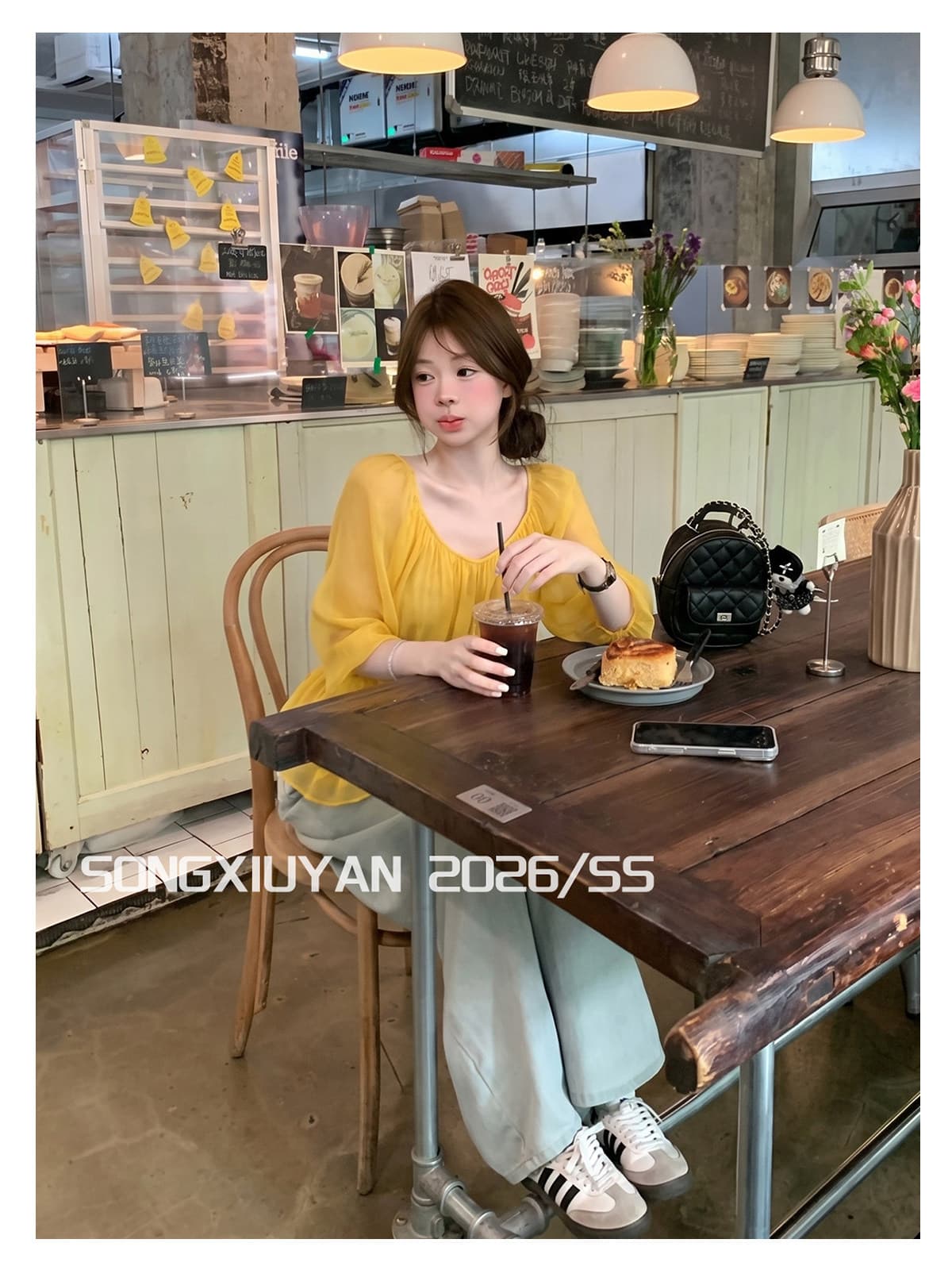 여름 휴가 바람 황색 V넥 레이스 업 셔츠 분위기 센스 주름 반소매 맨위 여성 상세 이미지 5