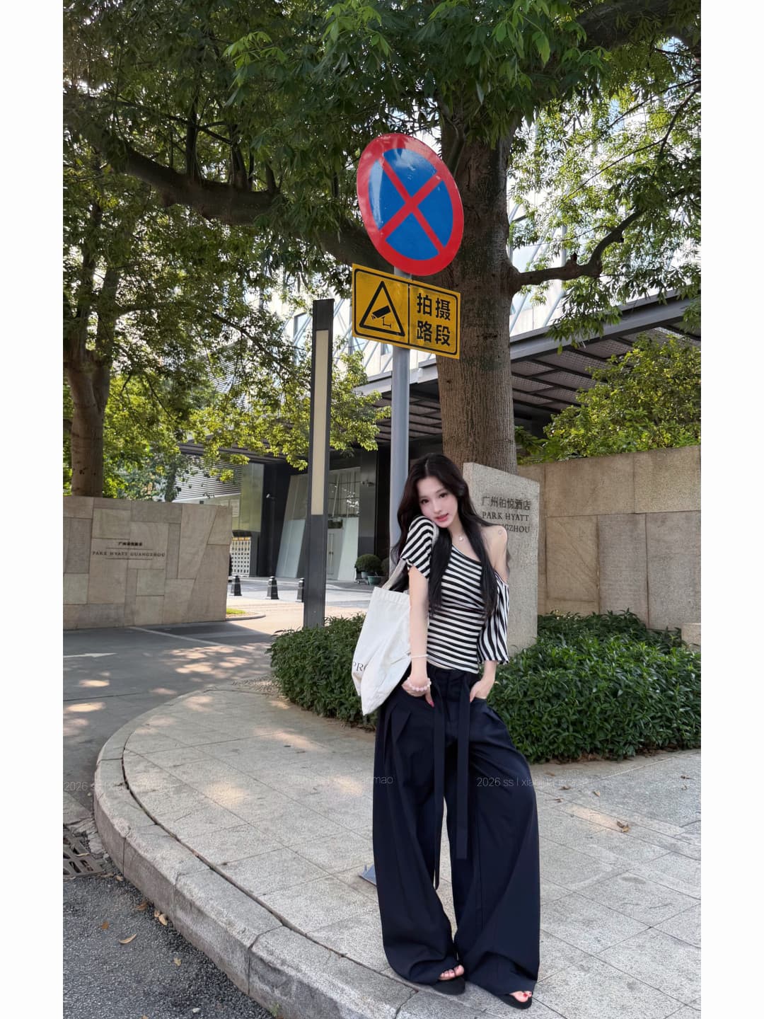kumikumi 캐주얼 스트라이프 비스듬한 어깨 반팔 티셔츠 여성 여름 상세 이미지 15