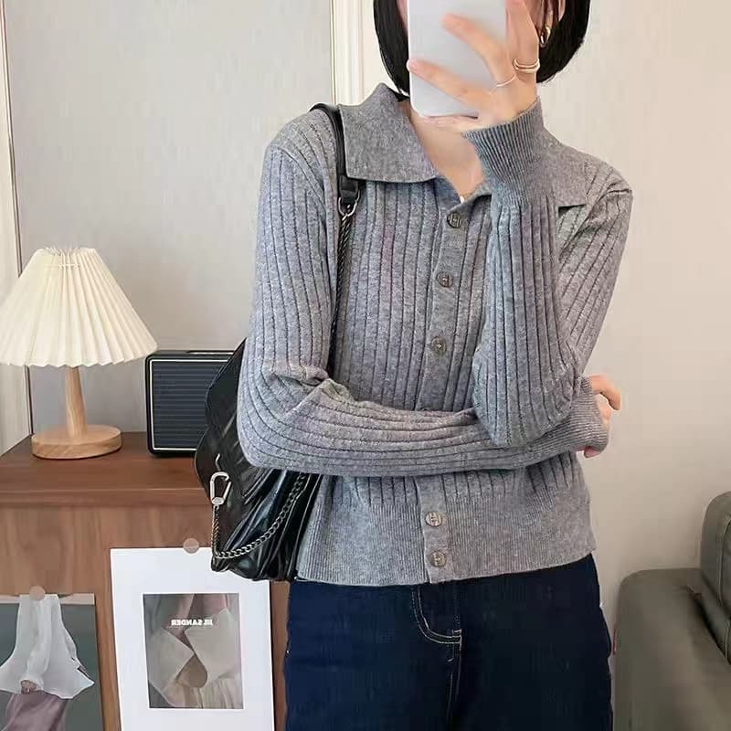 부드러운 찹쌀 POLO 칼라 니트 오픈 가디건 여성 봄 레트로 몸매 가꾸기 슬림해 보이는 싱글 줄 버튼 쇼트 스타일 긴팔 스웨터 이미지 4