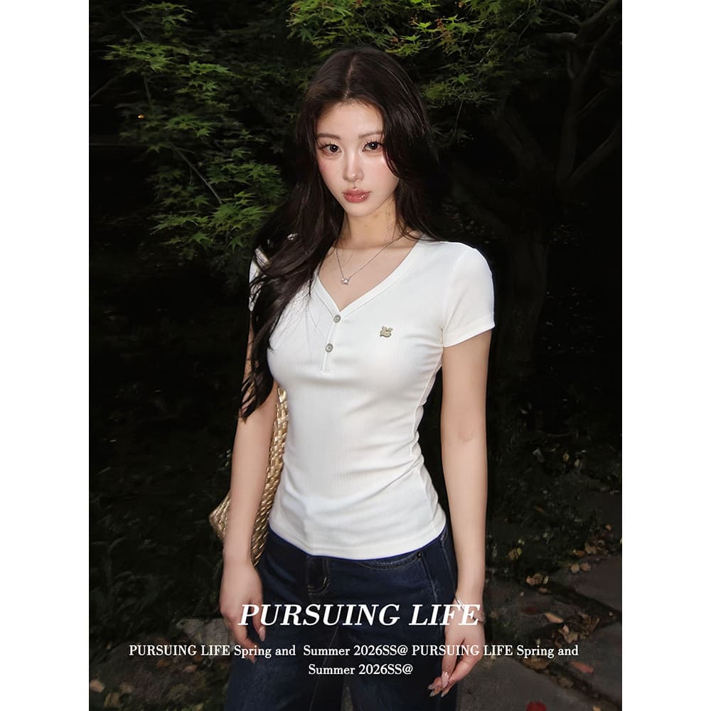 아메리칸 핫걸 긍정적 인 어깨 V넥 반팔 여성 여름 새로운 디자인 센스 허리 수축 슬림해 보이는 티셔츠 캐주얼 다용도 맨위 트렌디 이미지 4