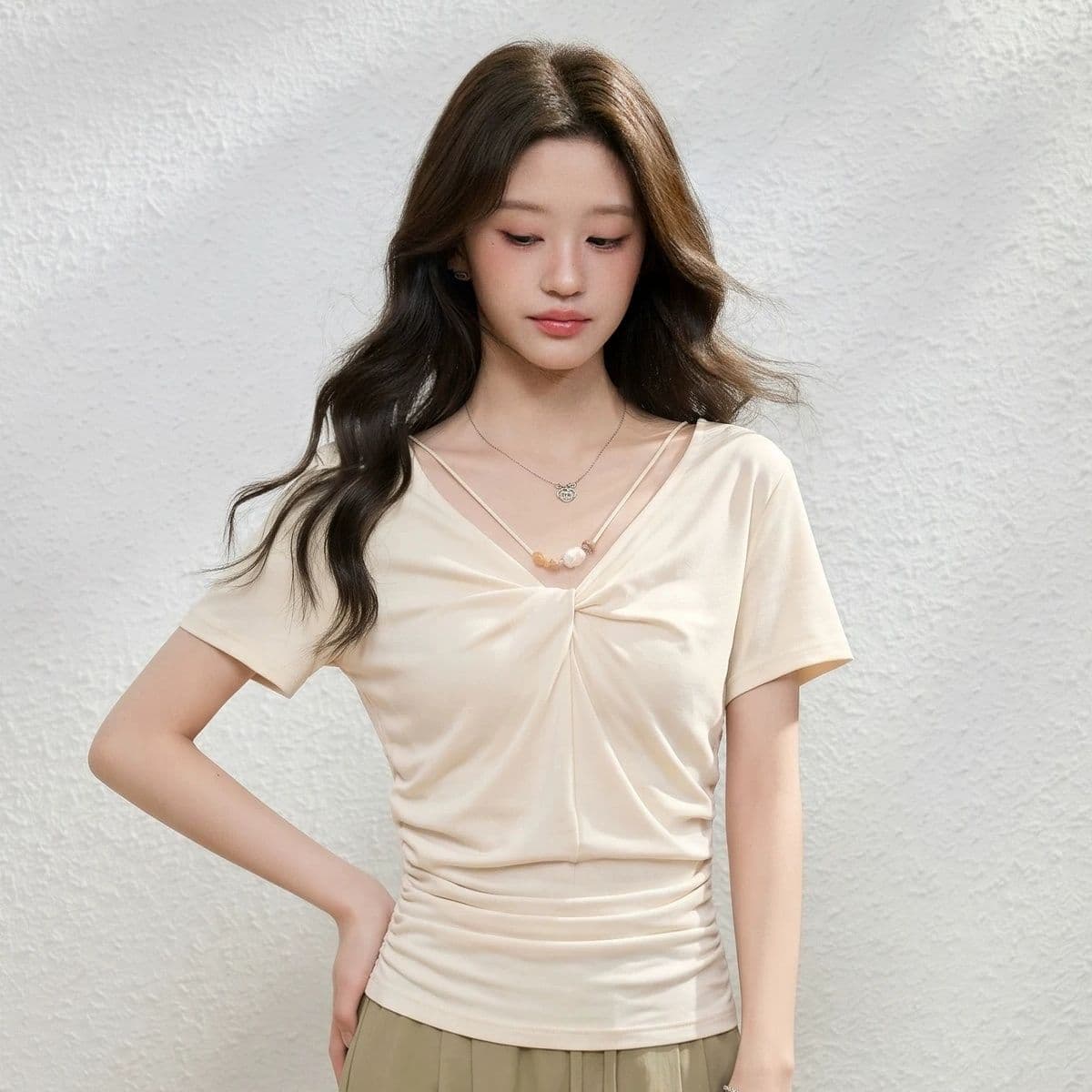 아메리칸 핫걸 바람 V넥 비틀림 반팔 티셔츠 여성 여름 디자인 센스 주름 품격 맨위 상세 이미지 1