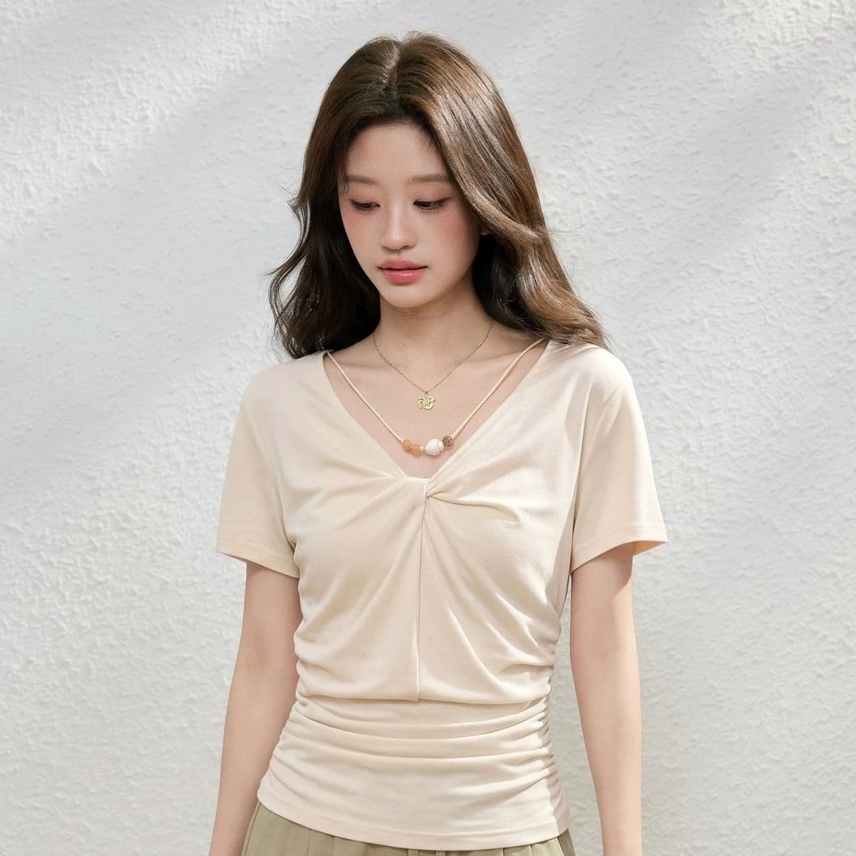 아메리칸 핫걸 바람 V넥 비틀림 반팔 티셔츠 여성 여름 디자인 센스 주름 품격 맨위 상세 이미지 2